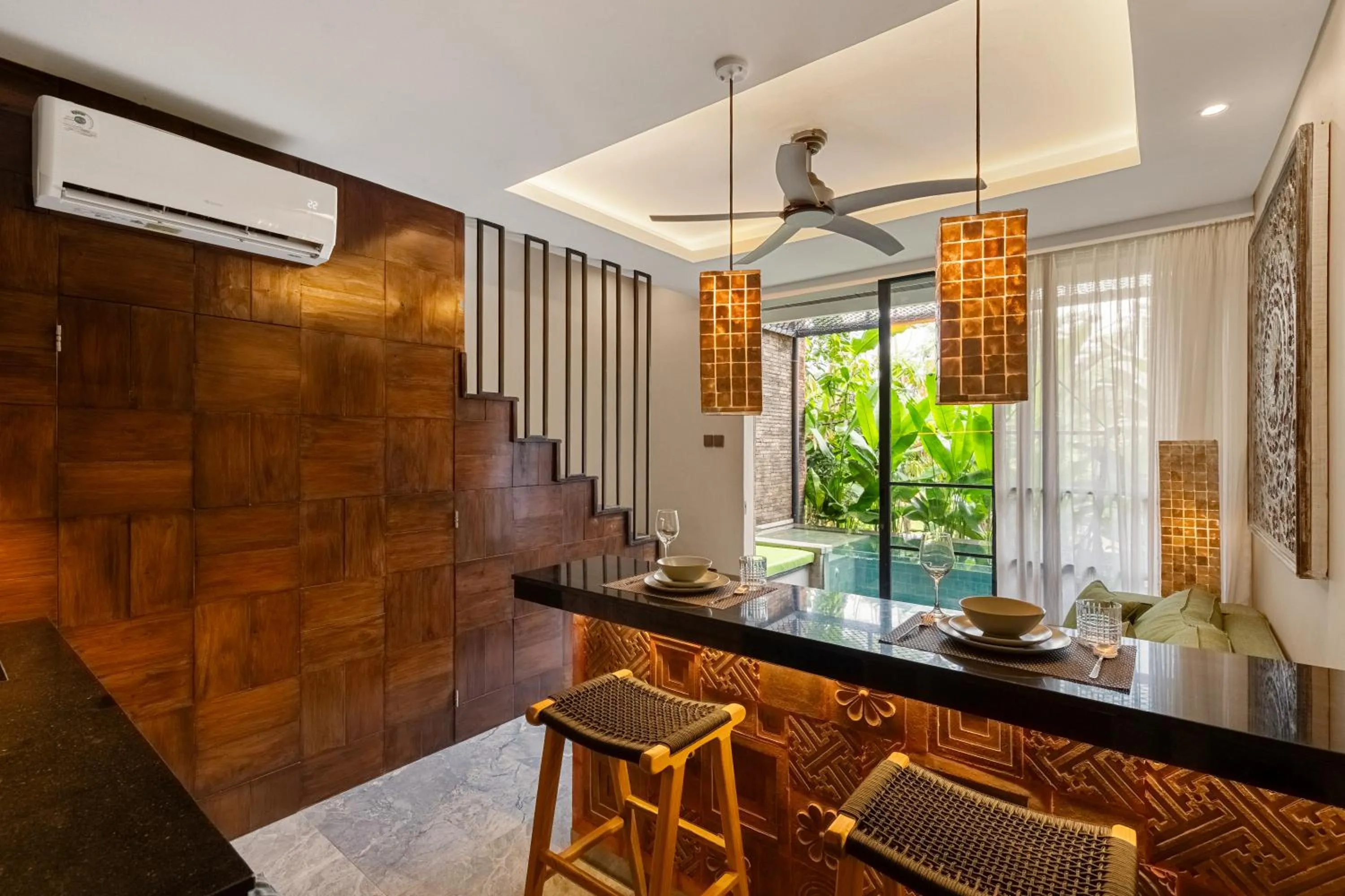 Dining area in Baliris Canggu Villa by Betterplace