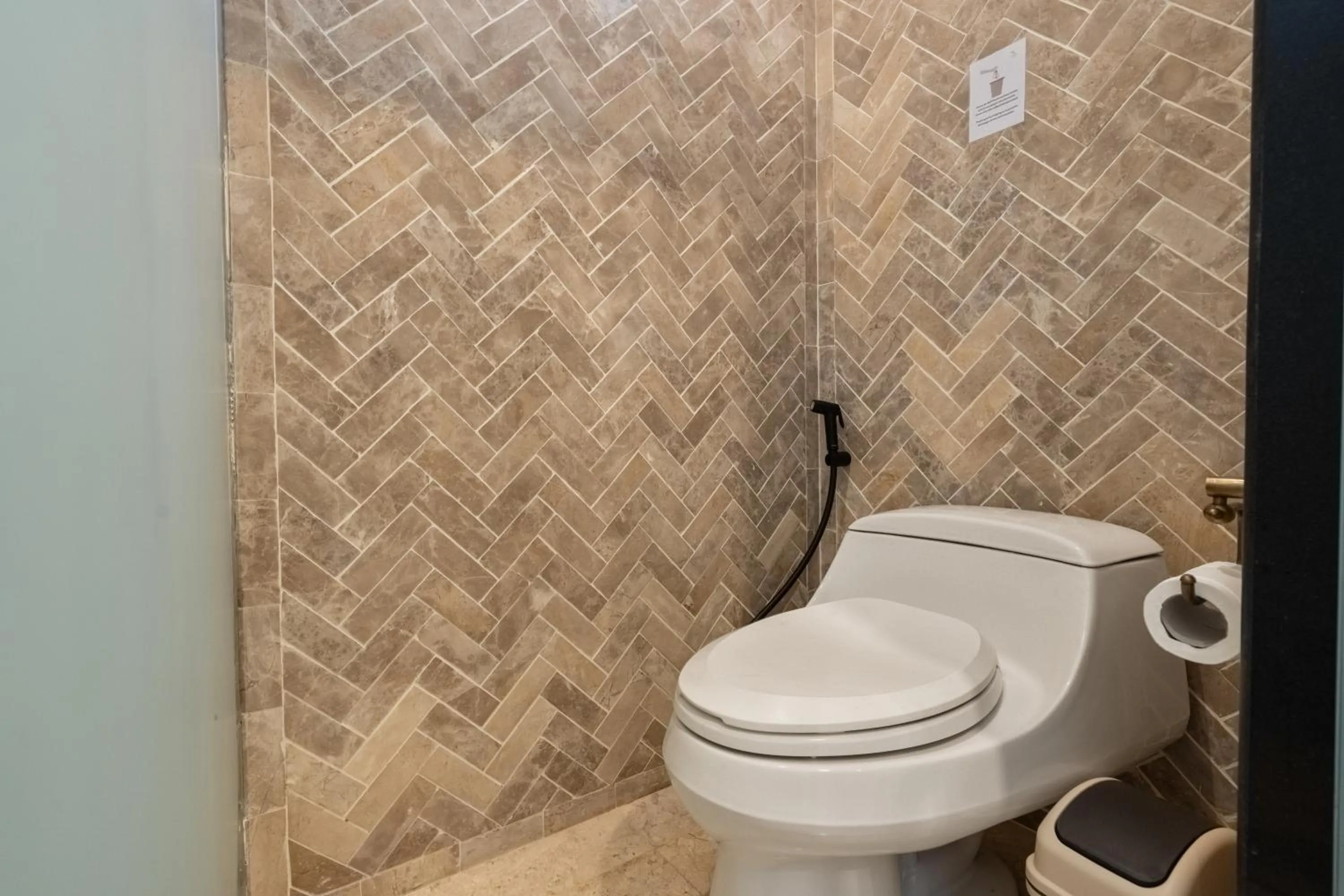 Toilet in Baliris Canggu Villa by Betterplace