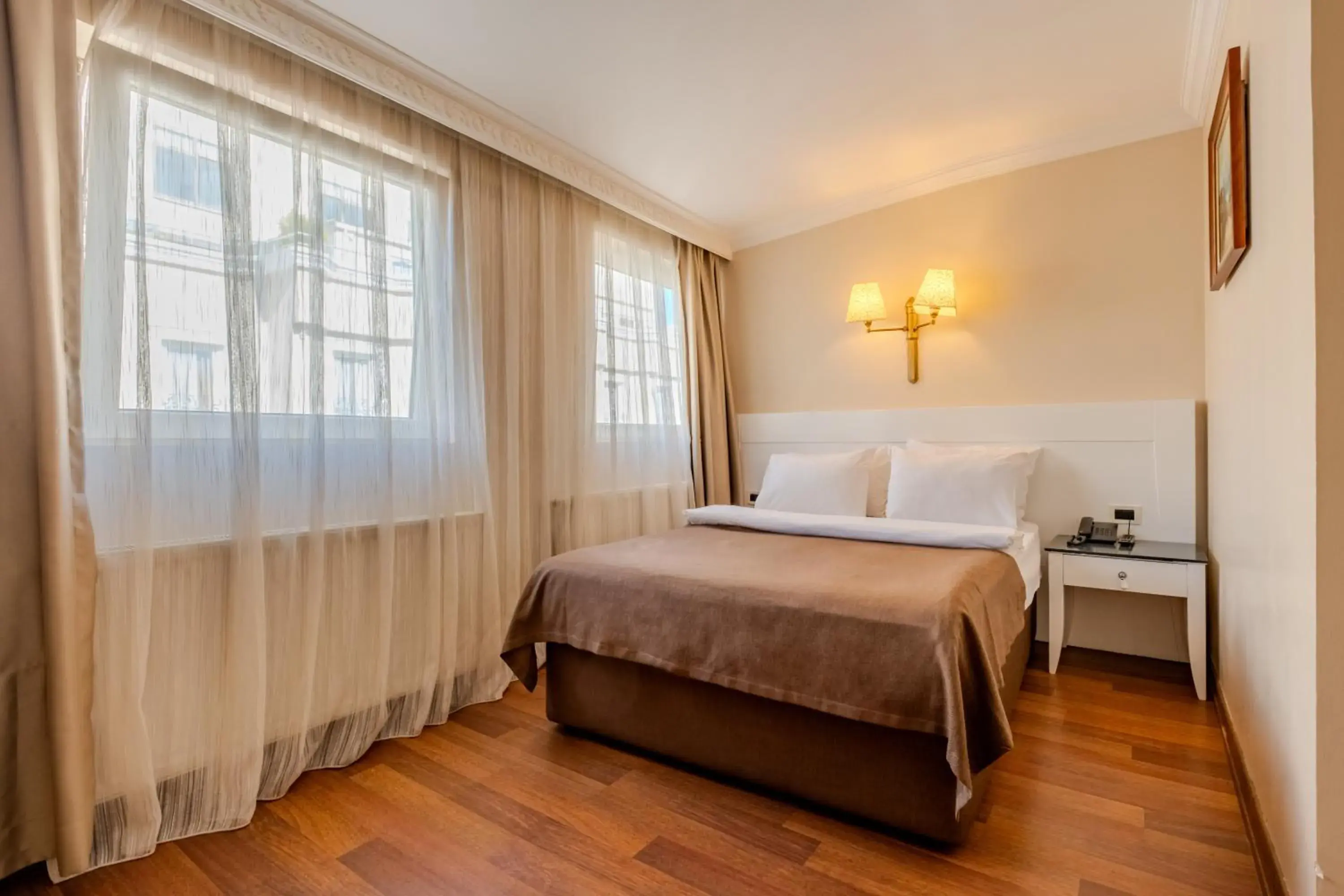 Photo of the whole room, Bed in Peak Star Hotel Photo of the whole room, Bed in Peak Star Hotel