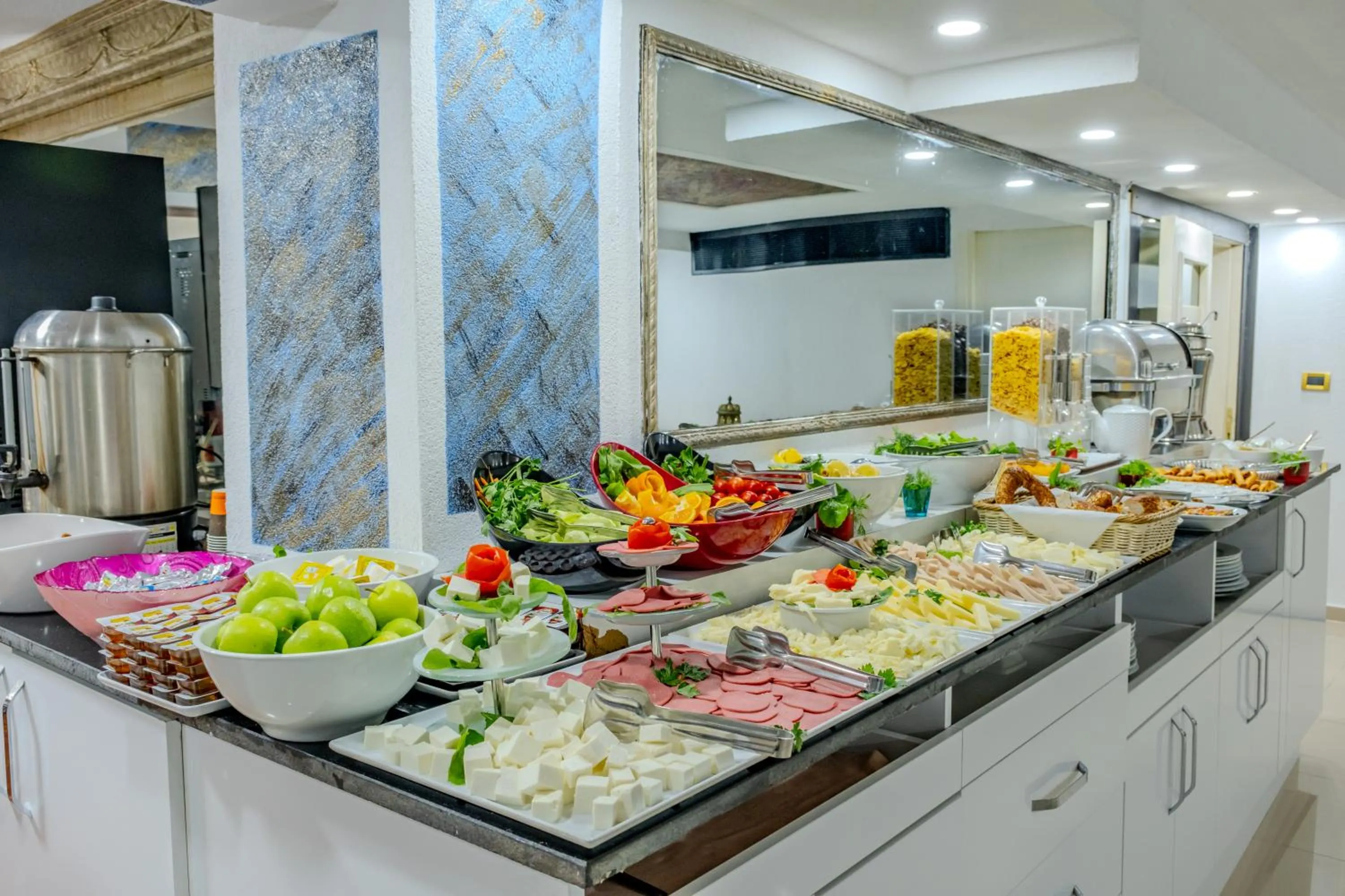 Breakfast in Peak Star Hotel