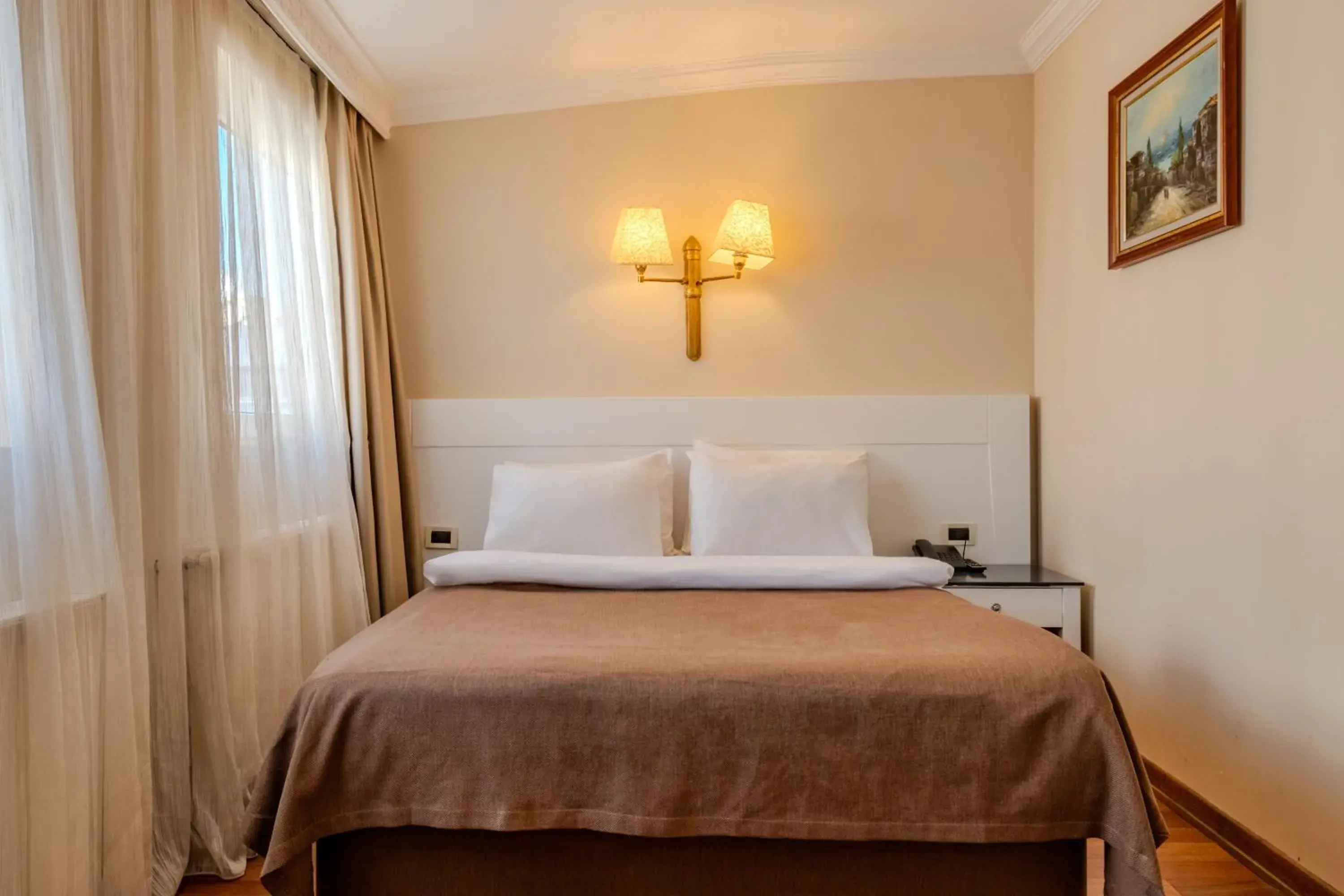 Bed in Peak Star Hotel Bed in Peak Star Hotel