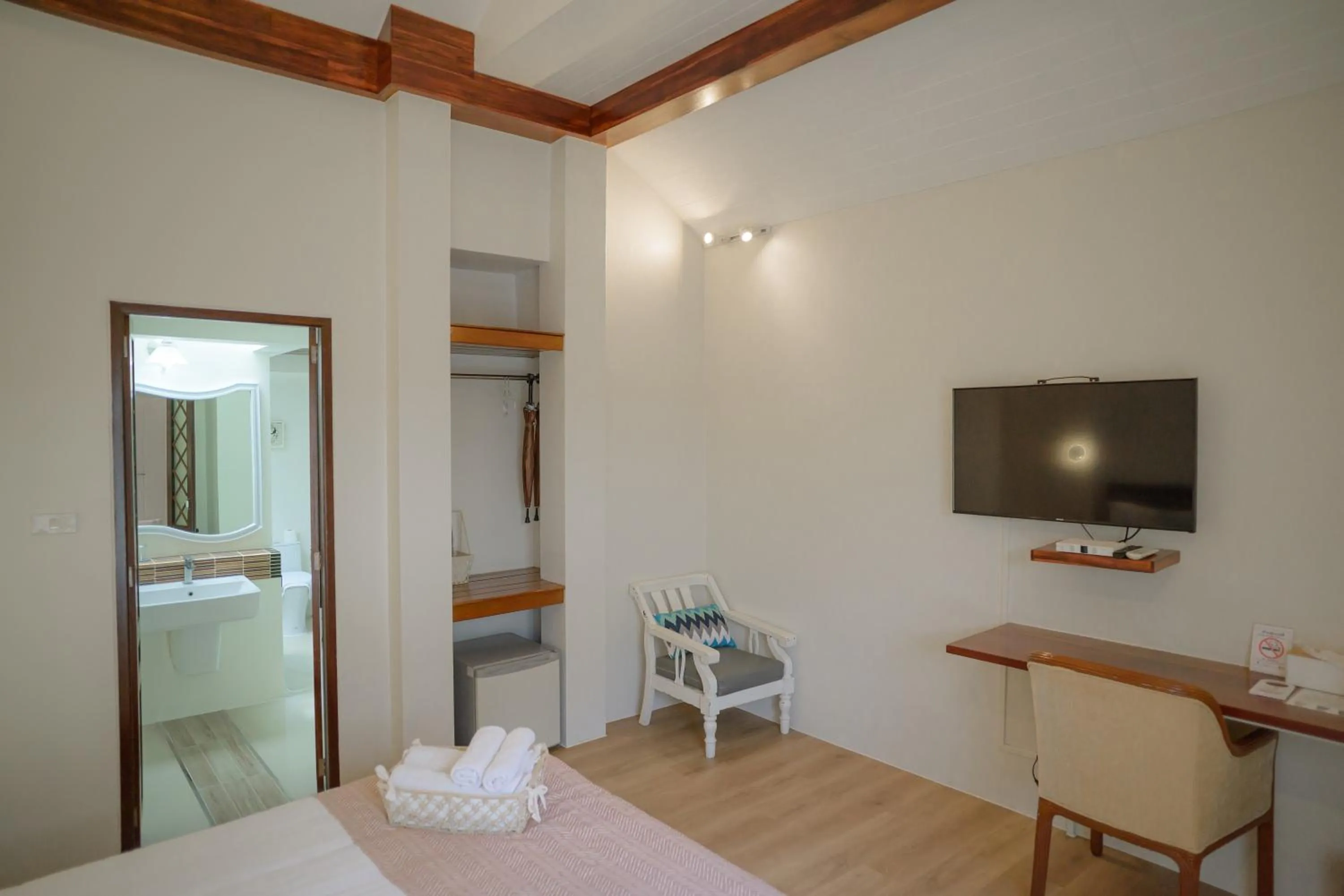 Bed in Seashell Village Resort