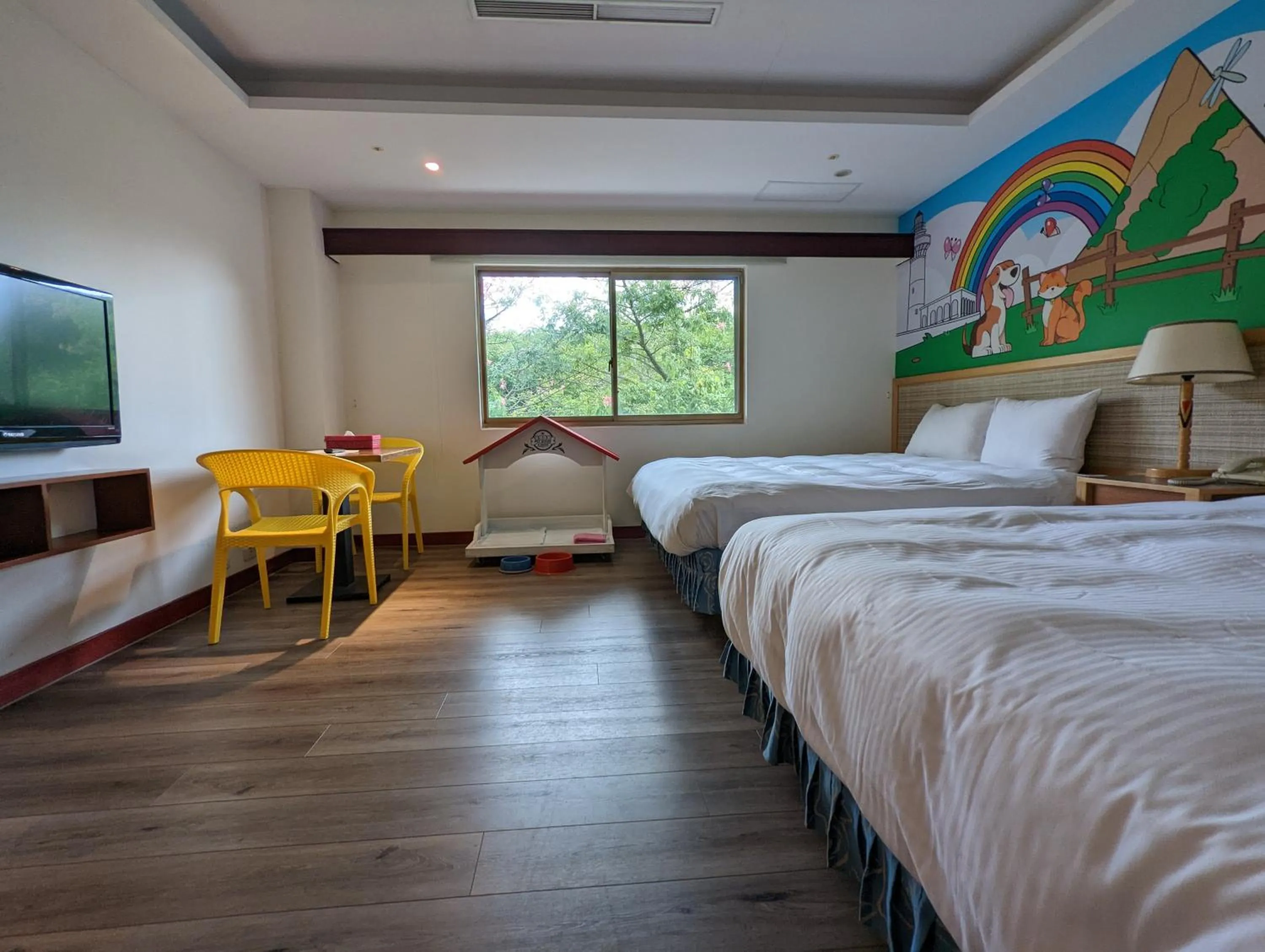 Bedroom, Bed in Howard Kenting Wonder House