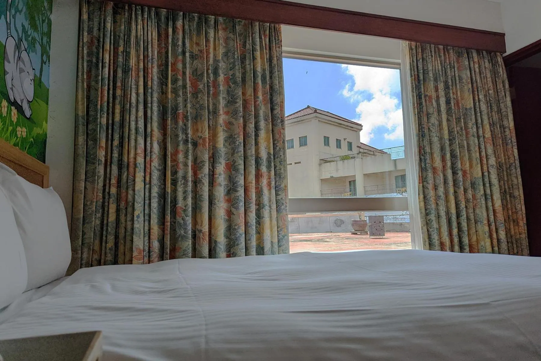 Bed in Howard Kenting Wonder House