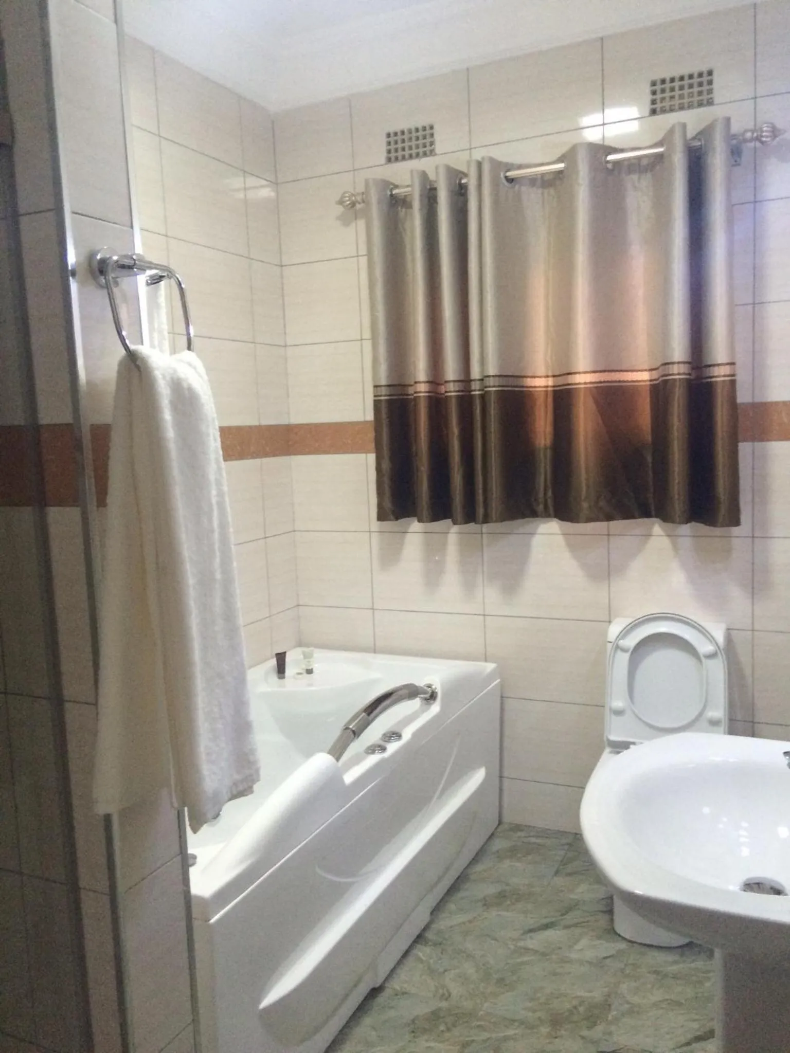 Bathroom in Sherbourne Hotel