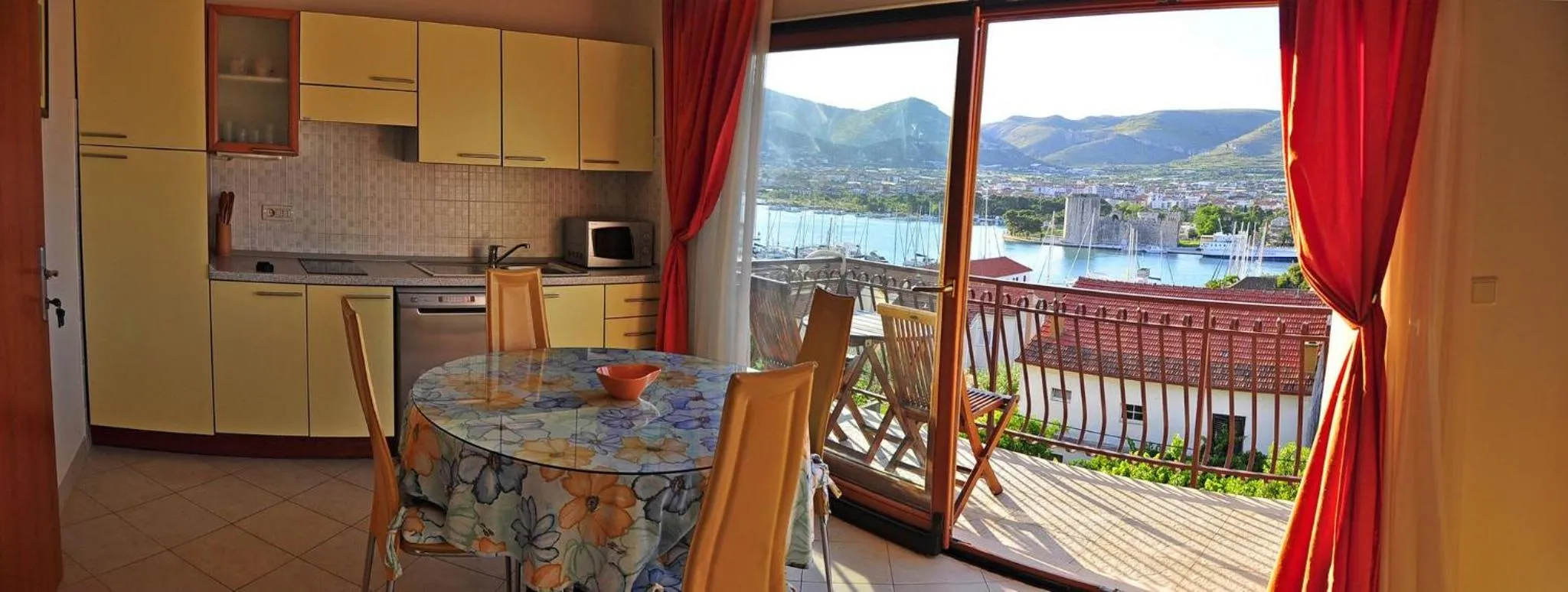 Stunning view suite with balcony