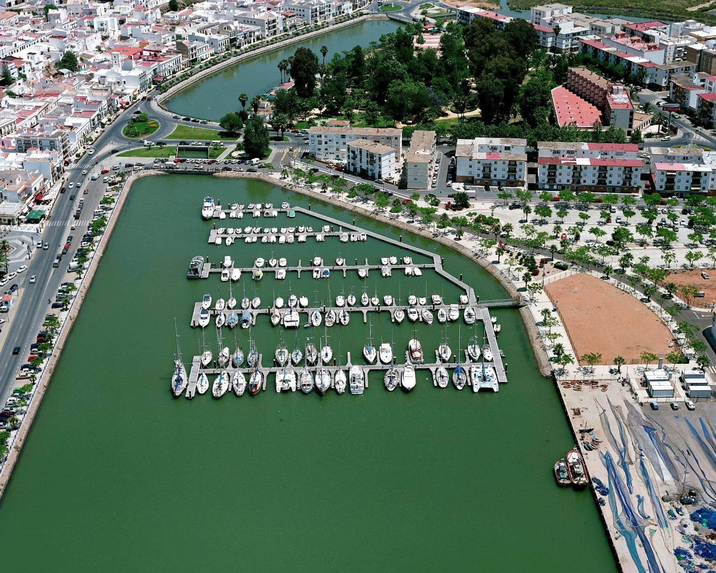 Area and facilities in BeSlow Ayamonte