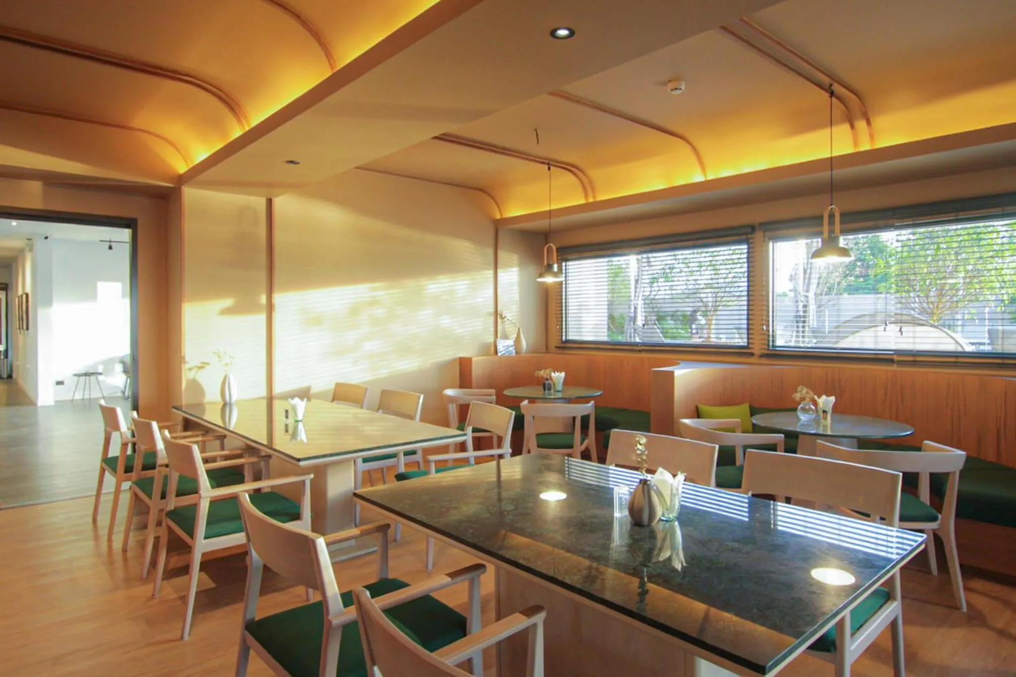 Restaurant/places to eat in LePont Riverfront Resort Nongkhai