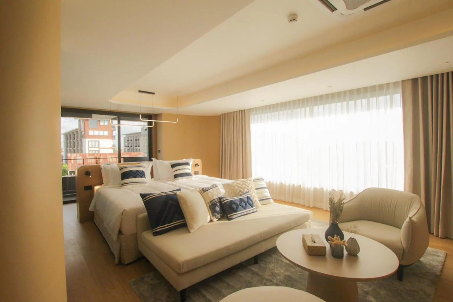 Living room, Bed in LePont Riverfront Resort Nongkhai