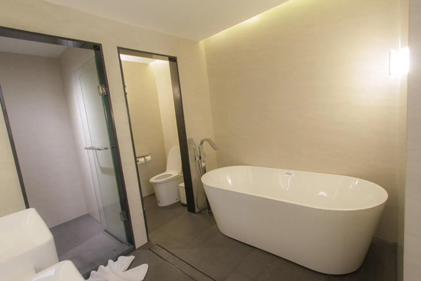 Toilet in LePont Riverfront Resort Nongkhai