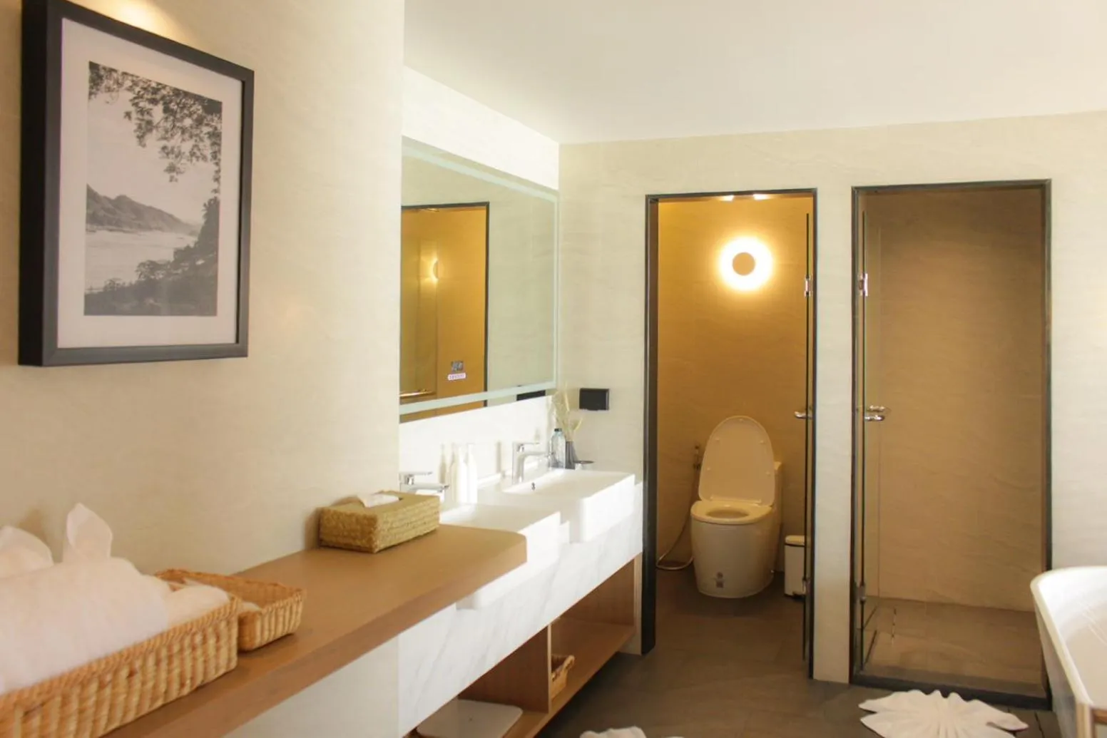 Toilet, Bed in LePont Riverfront Resort Nongkhai