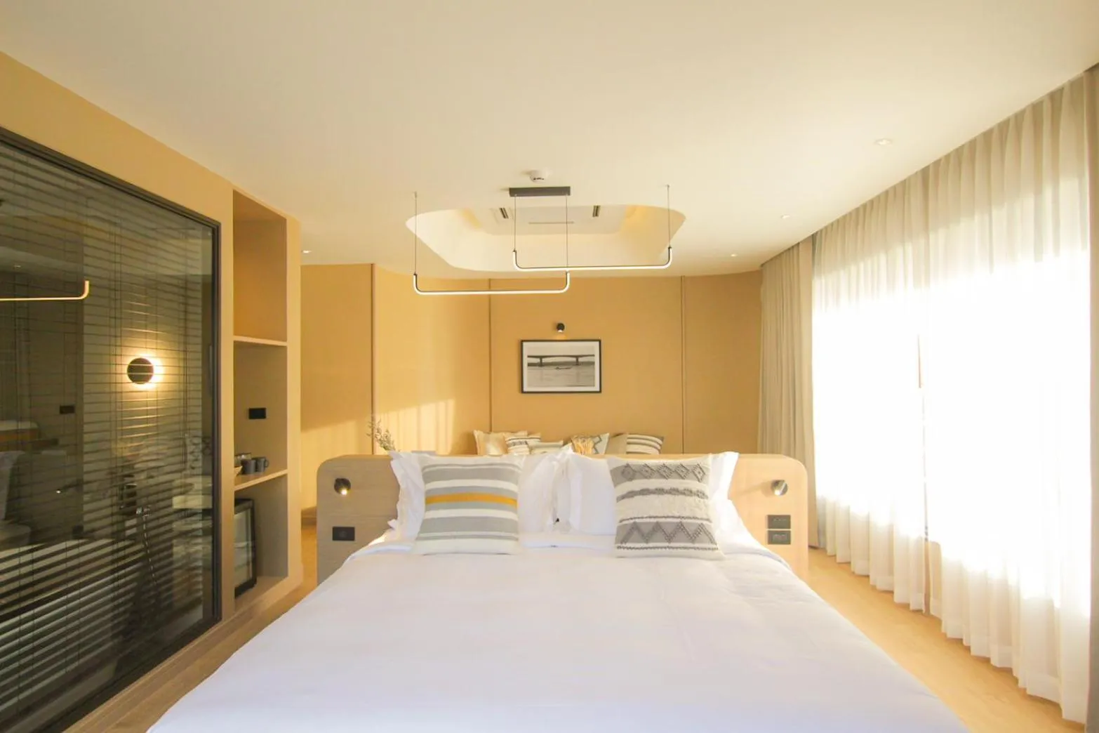 Bed in LePont Riverfront Resort Nongkhai