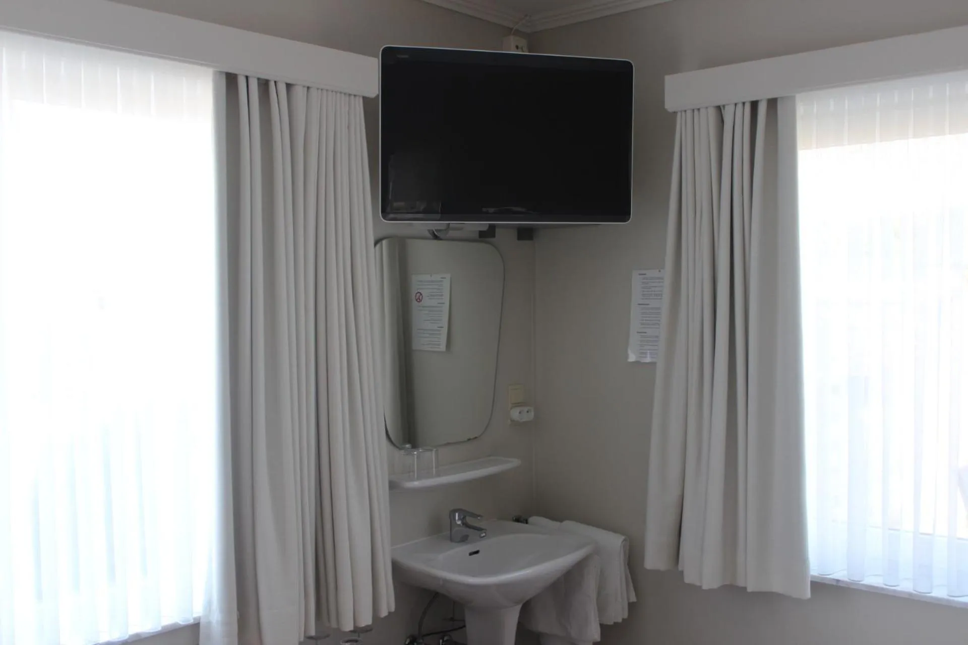 Decorative detail in B&B Vanloo