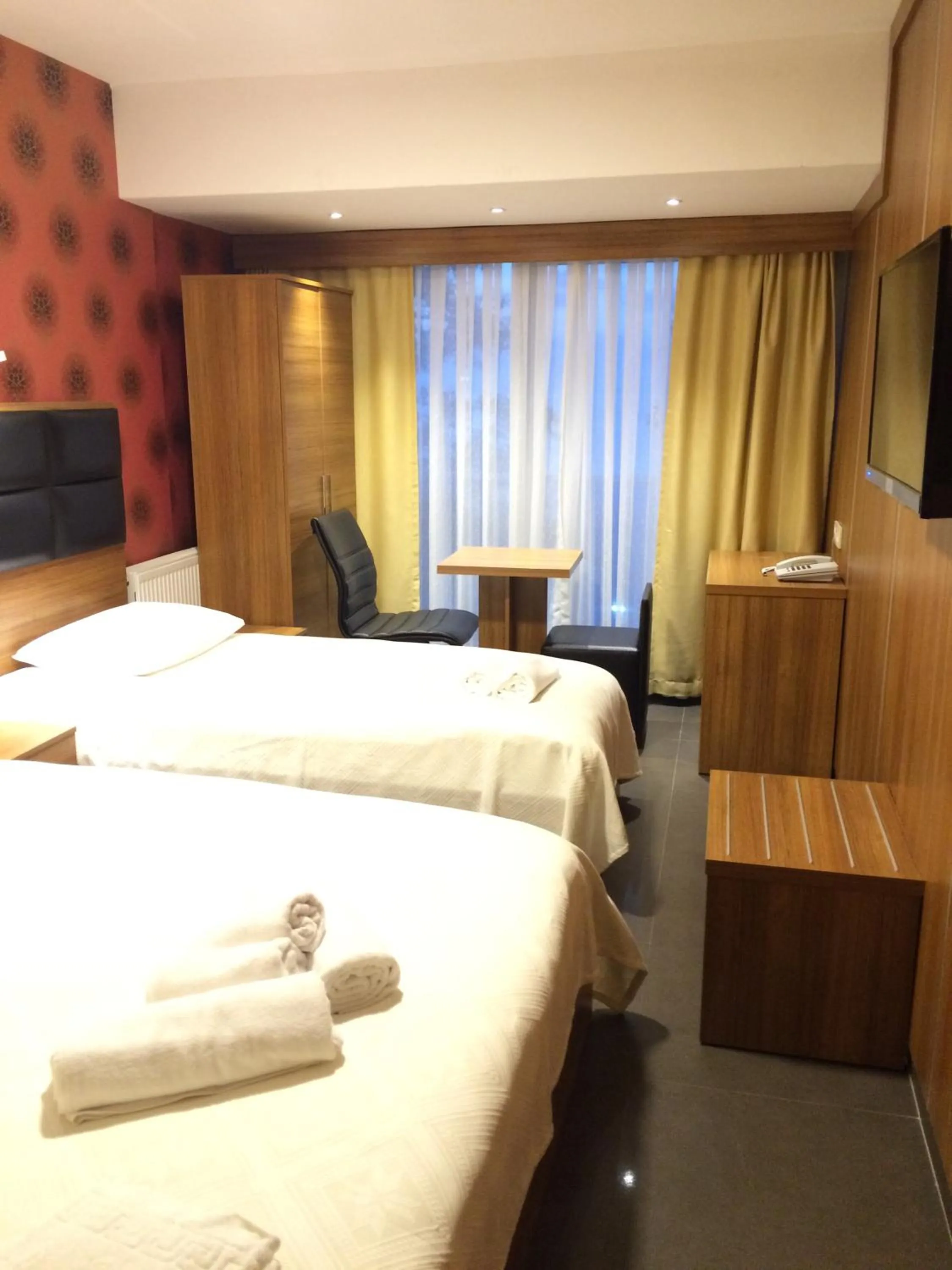 Photo of the whole room, Bed in Bayraktar Hotel