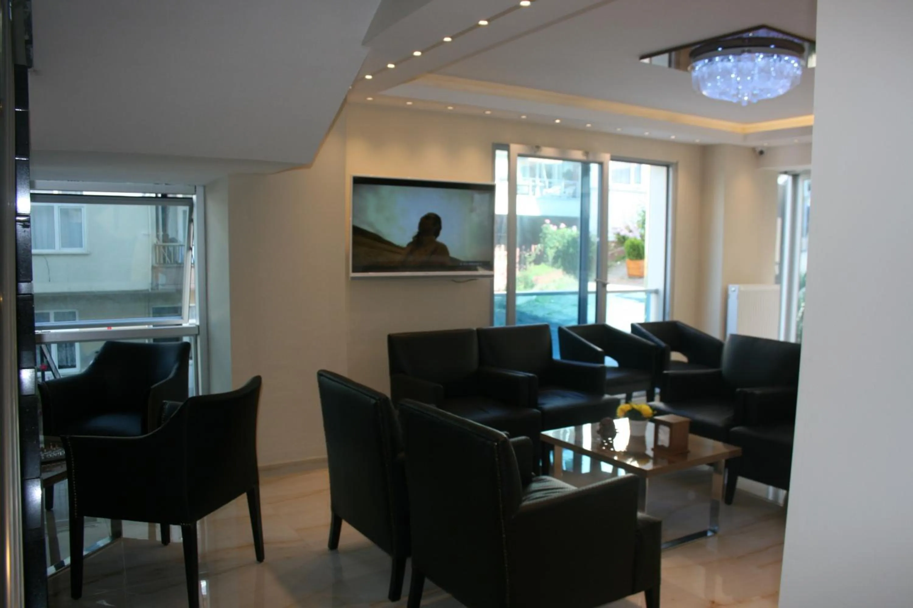 Lobby or reception in Bayraktar Hotel