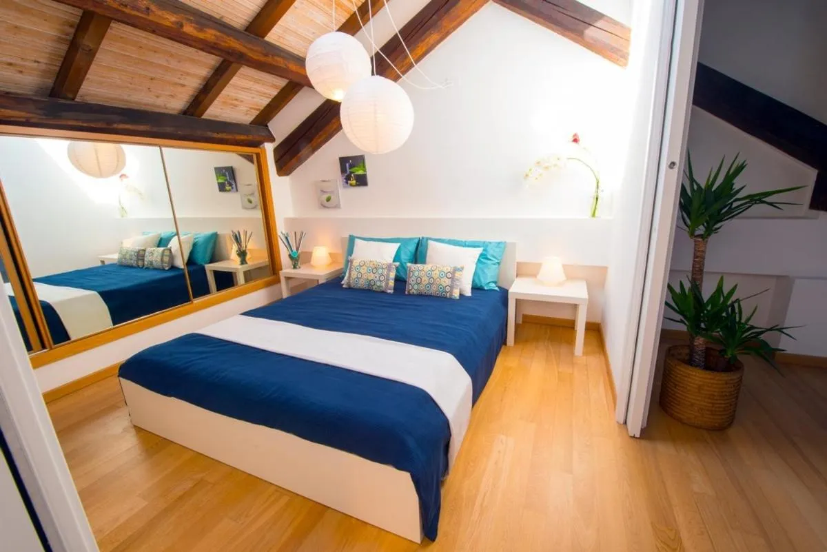 Photo of the whole room, Bed in Via Breda 120