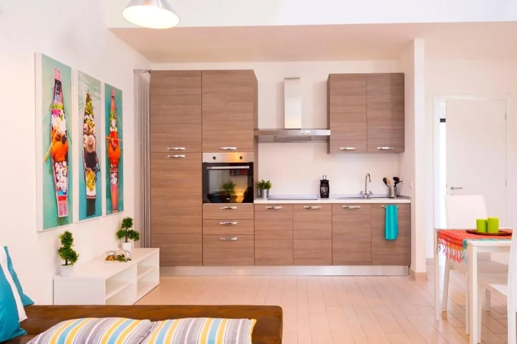 Kitchen or kitchenette in Via Breda 120