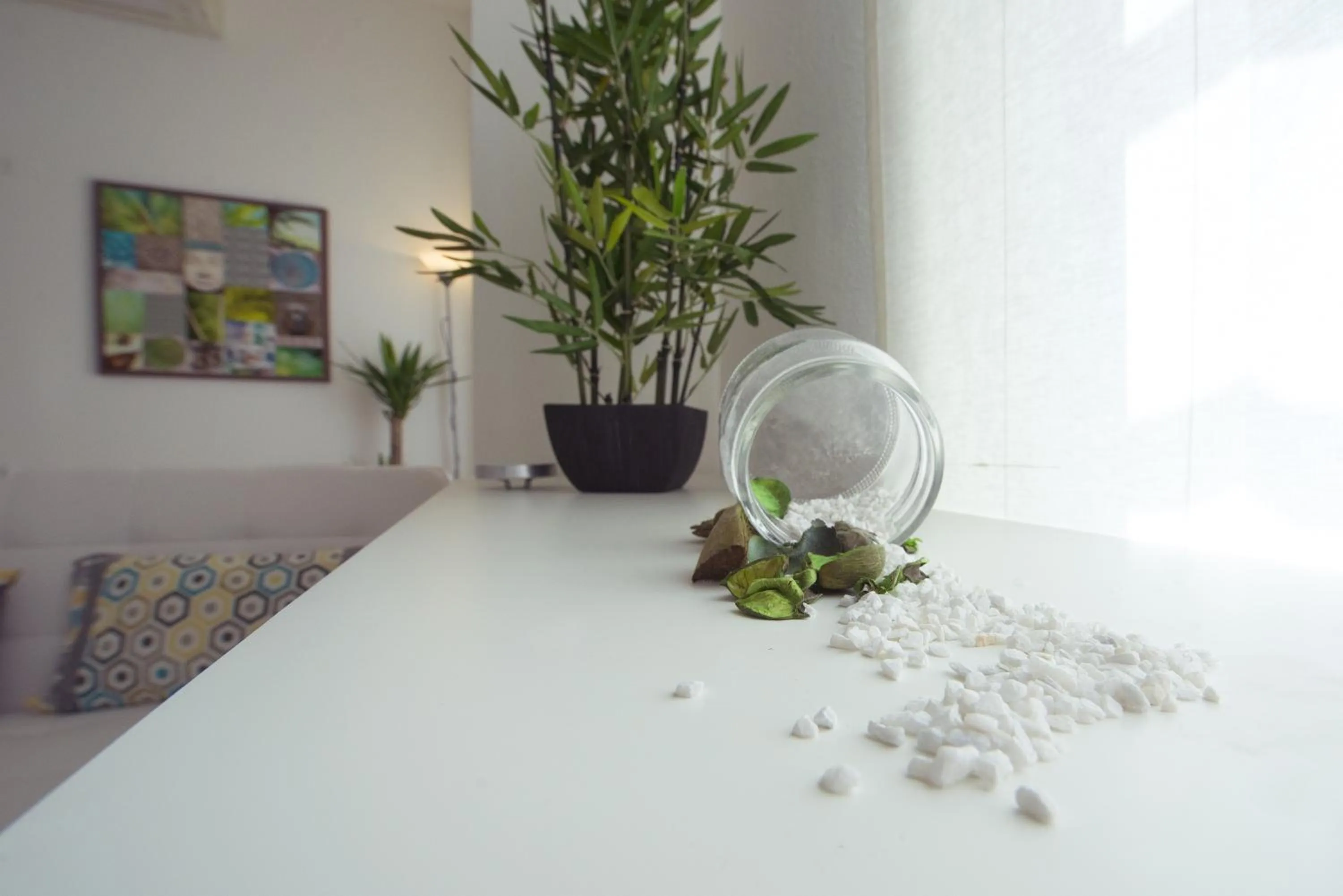 Decorative detail in Via Breda 120