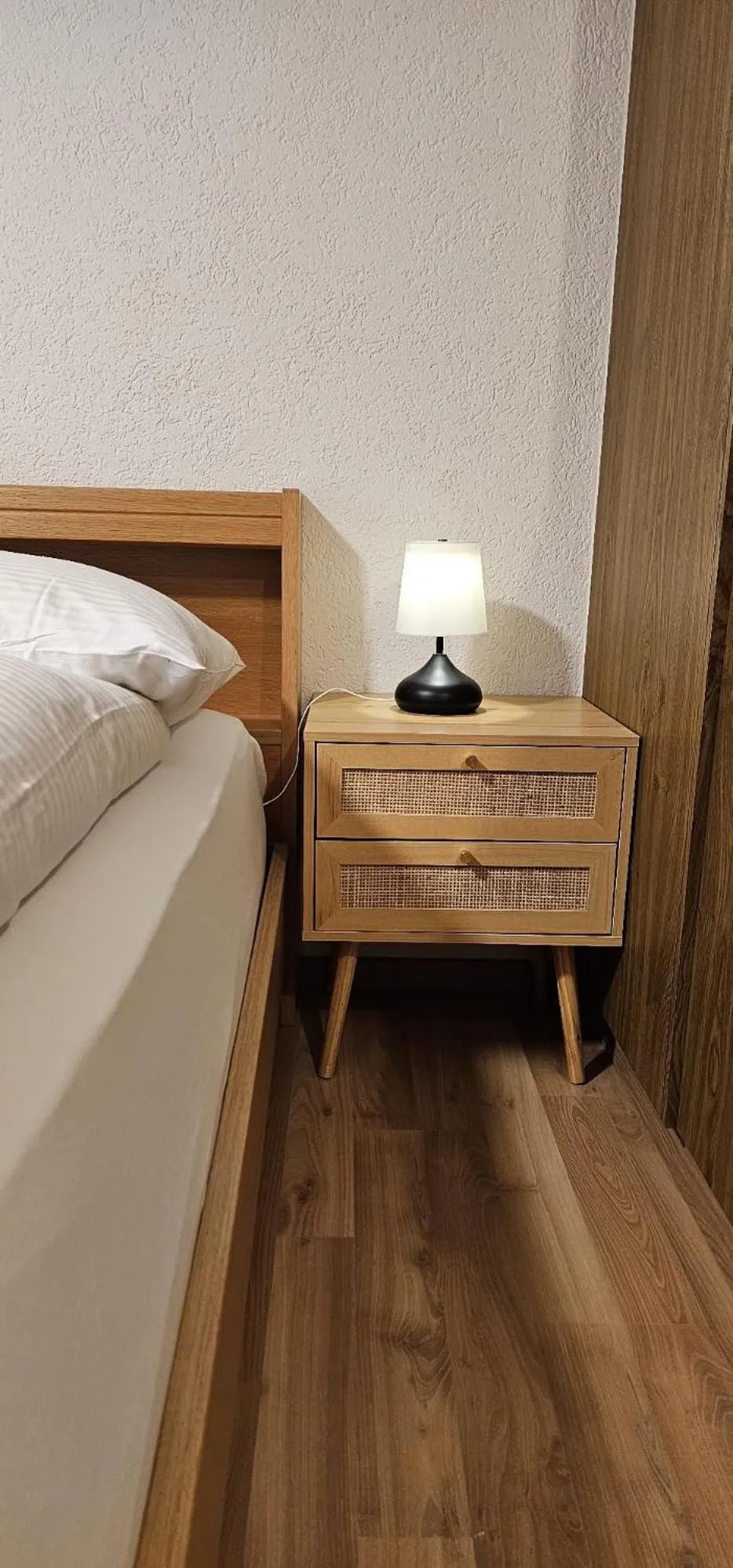 Bed in Alpina Boutique Hotel Interlaken - Ringgenberg - Adults only !