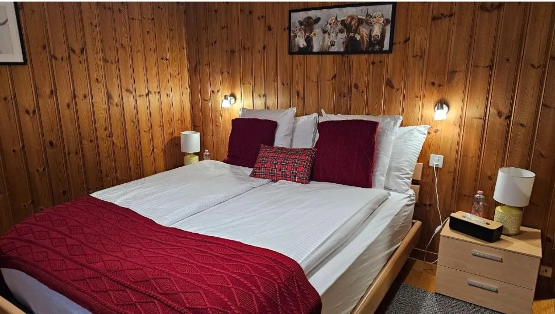 Bedroom, Bed in Alpina Boutique Hotel Interlaken - Ringgenberg - Adults only !