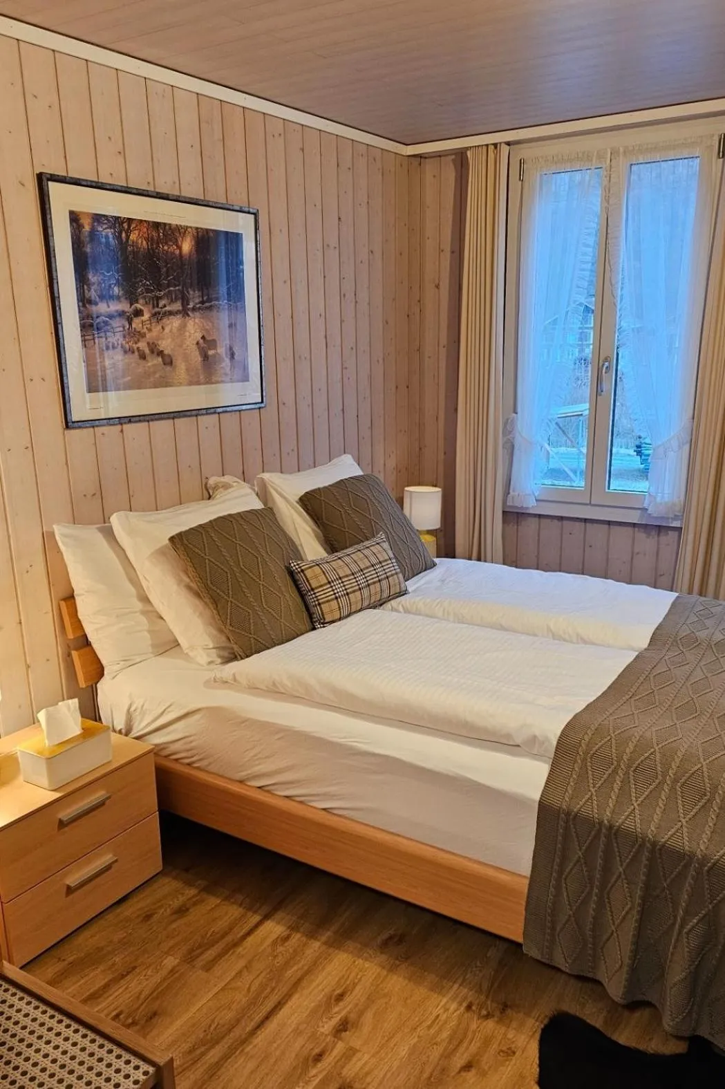 Bed in Alpina Boutique Hotel Interlaken - Ringgenberg - Adults only !