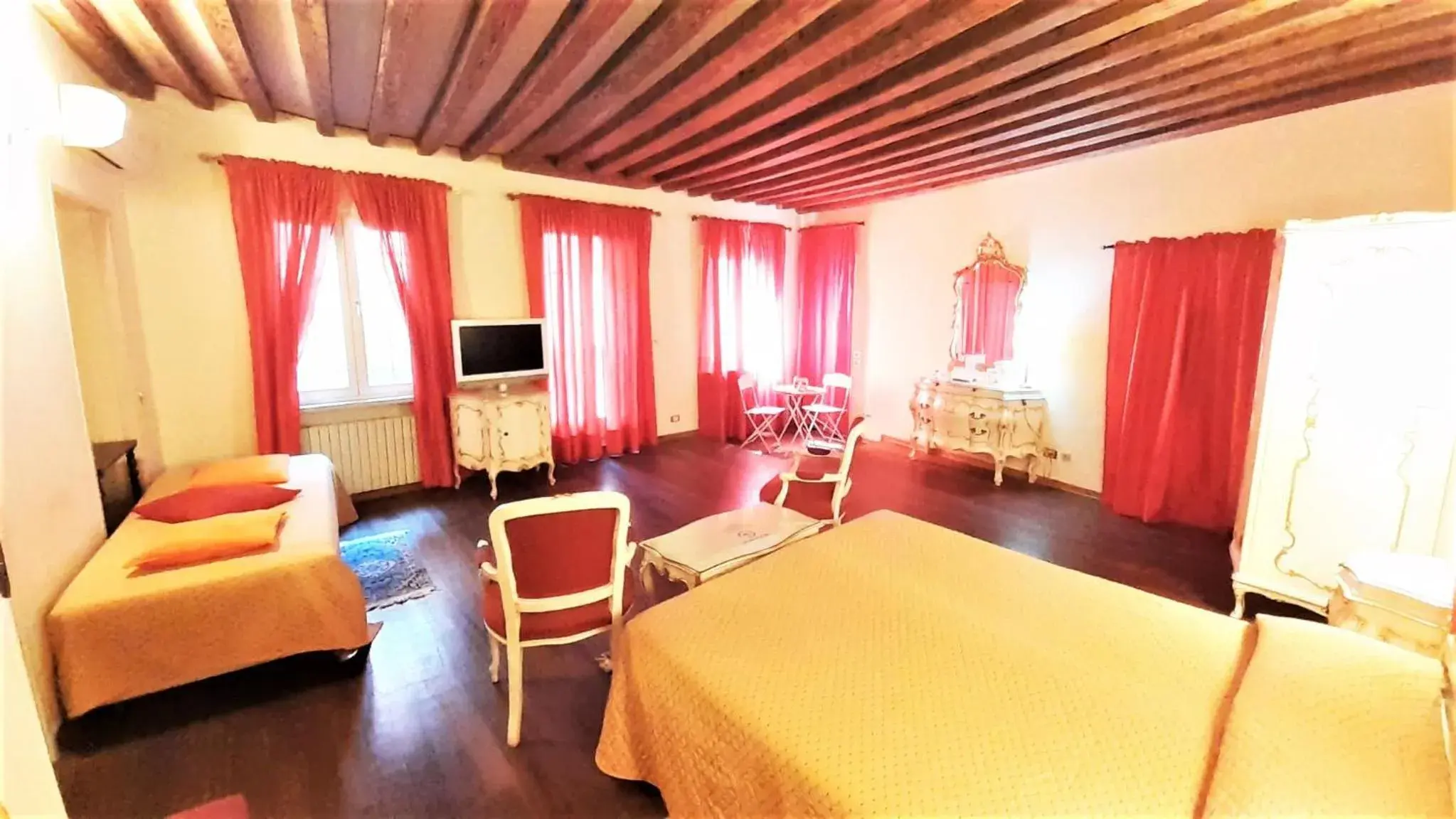 Photo of the whole room, Bed in Locanda Barbarigo Photo of the whole room, Bed in Locanda Barbarigo