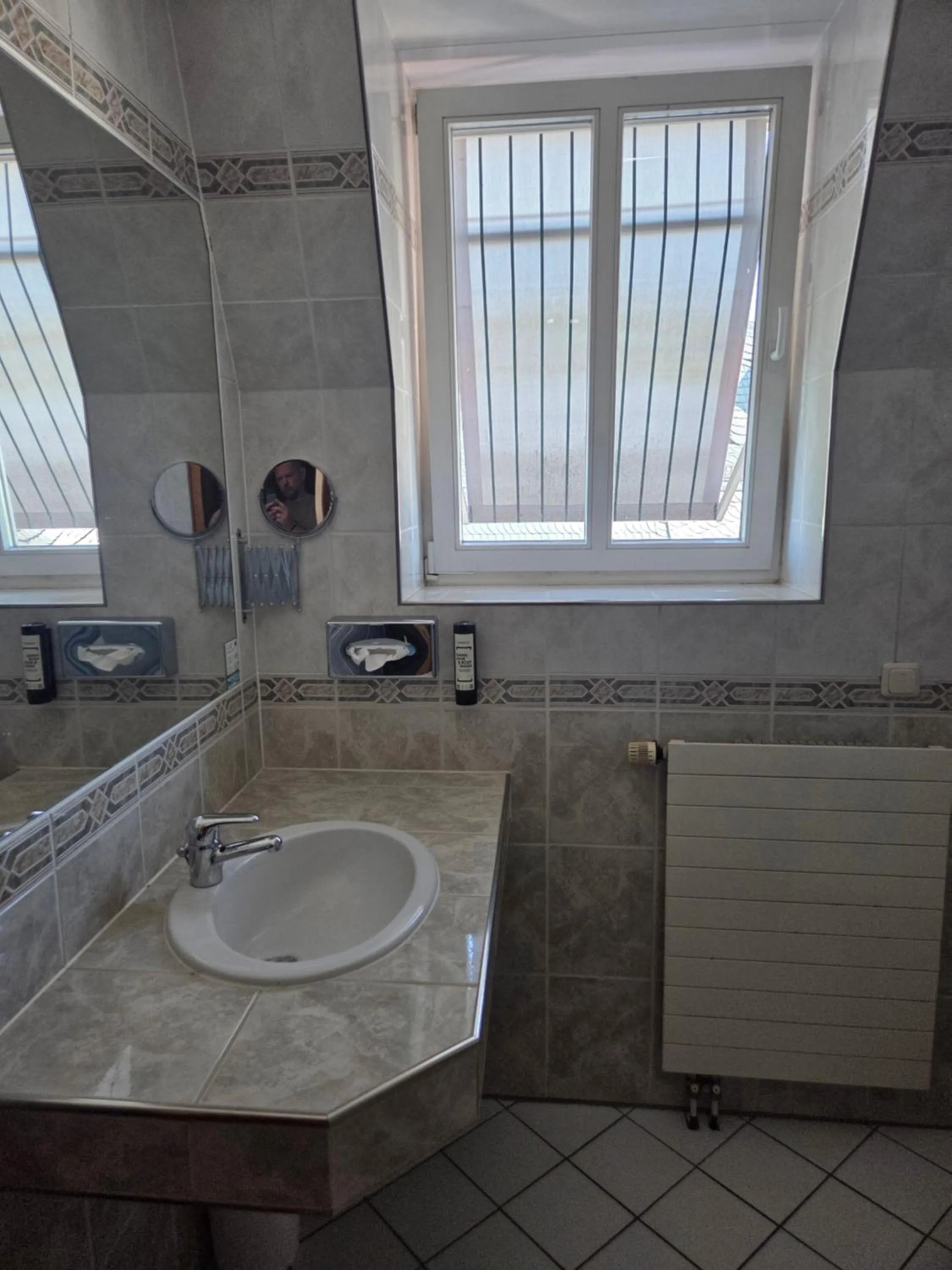 Twin Room in Hotel Porta Nigra VICTUS