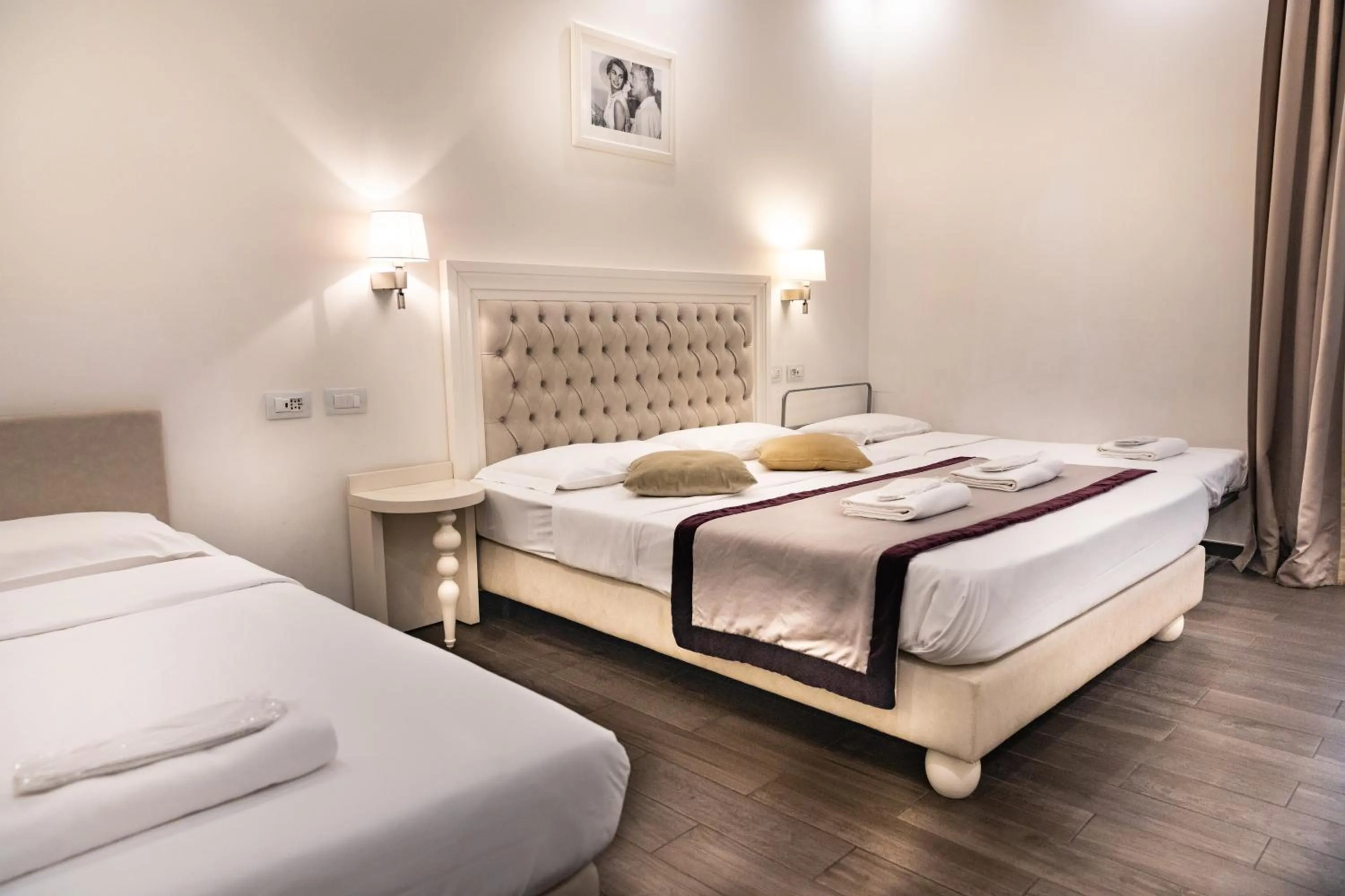 Photo of the whole room, Bed in Relais Monti