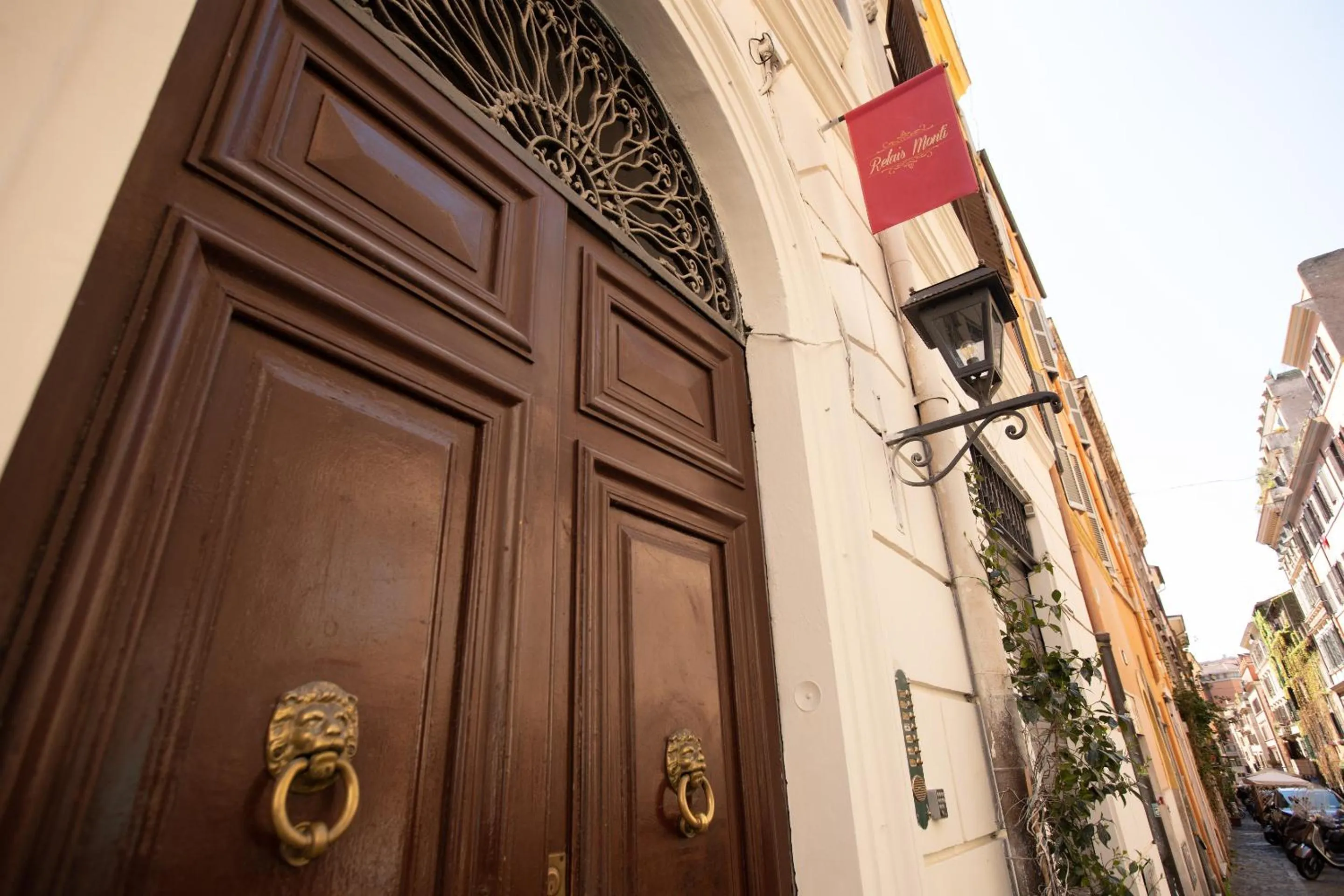 Facade/entrance in Relais Monti