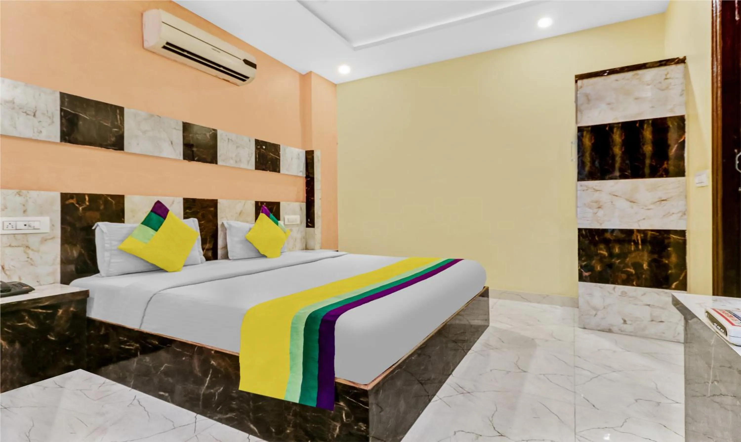 Bed in Hotel Royal Residency Near ISBT-Max Hospital Mohali Chandigarh