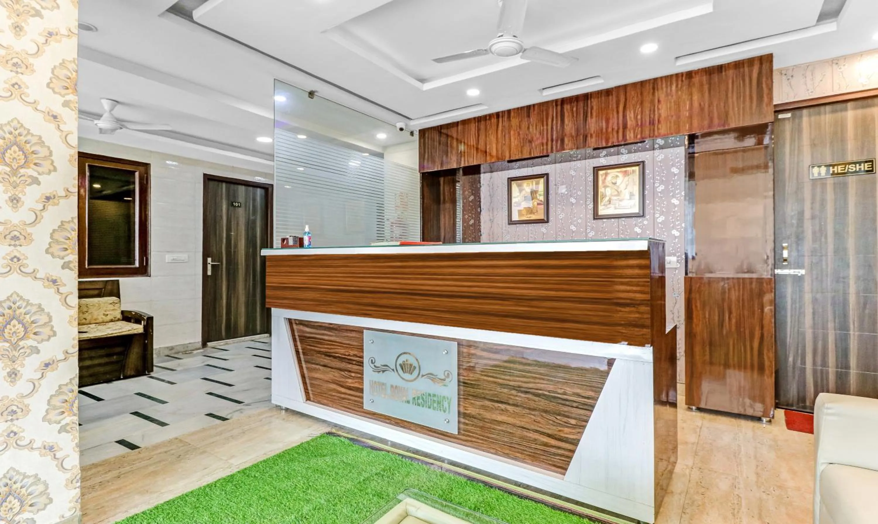 Lobby or reception in Hotel Royal Residency Near ISBT-Max Hospital Mohali Chandigarh