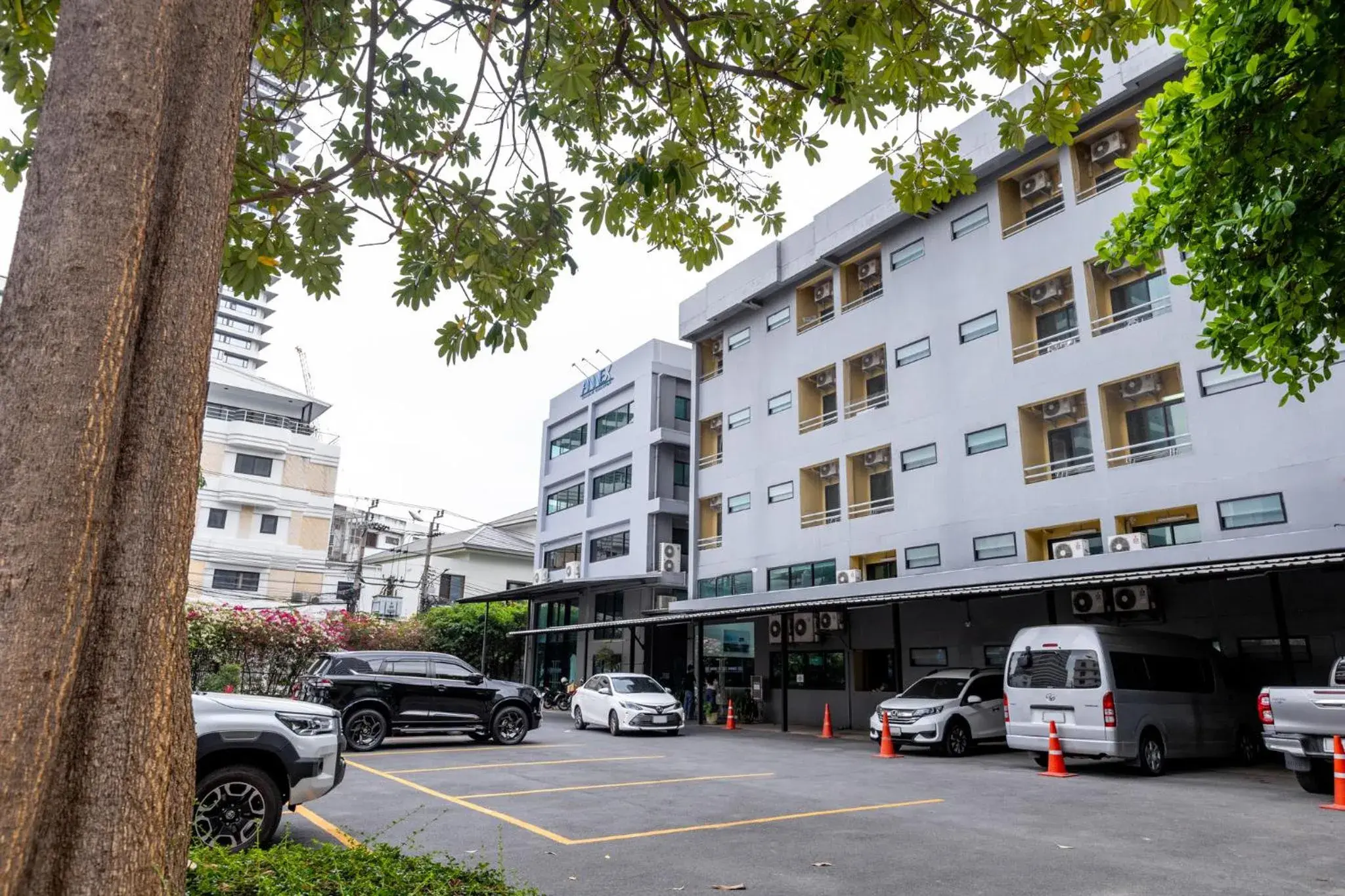 Property building in Annex Lumpini Bangkok Property building in Annex Lumpini Bangkok