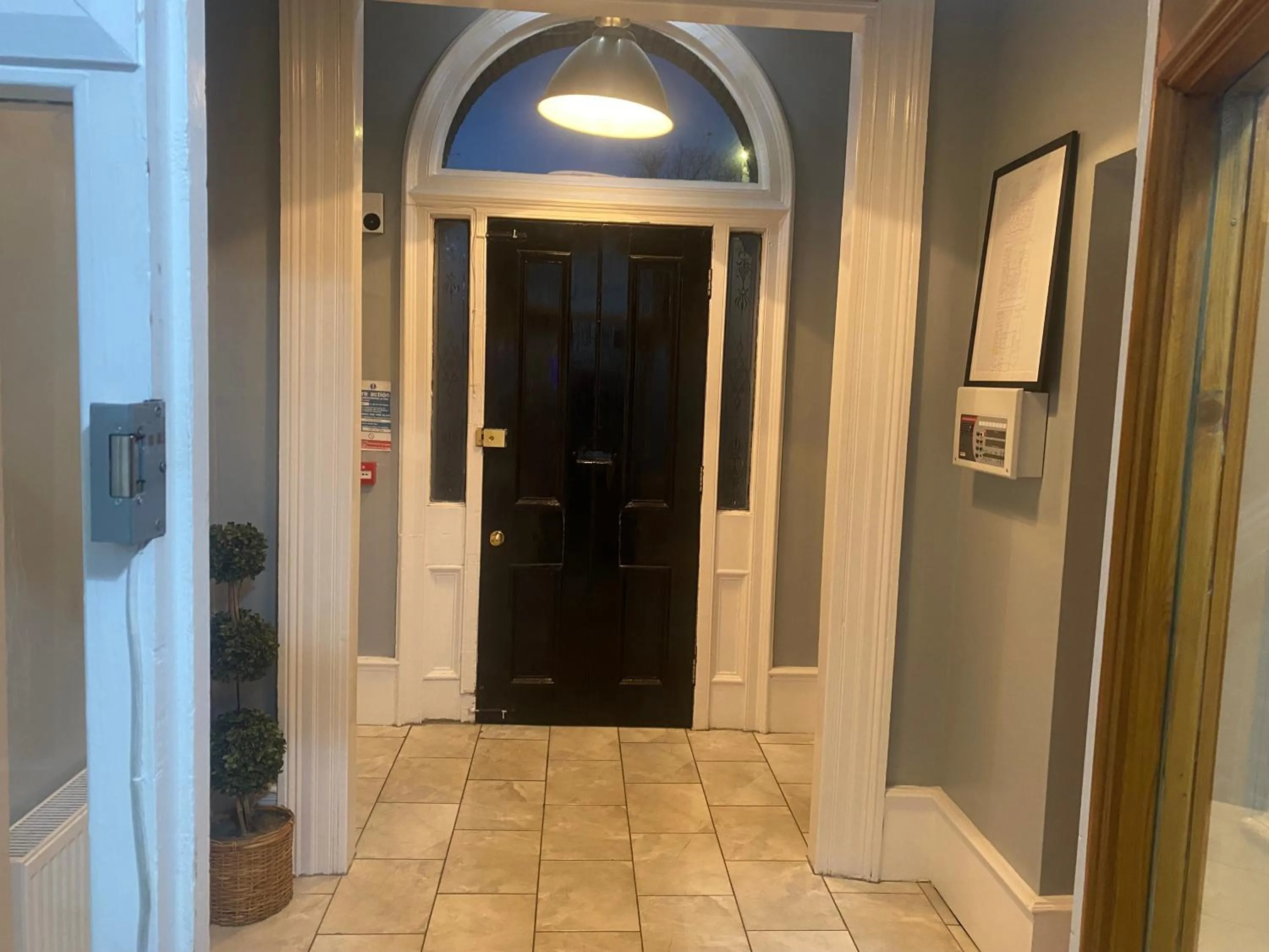 Lobby or reception in The Clifton Hotel Newcastle