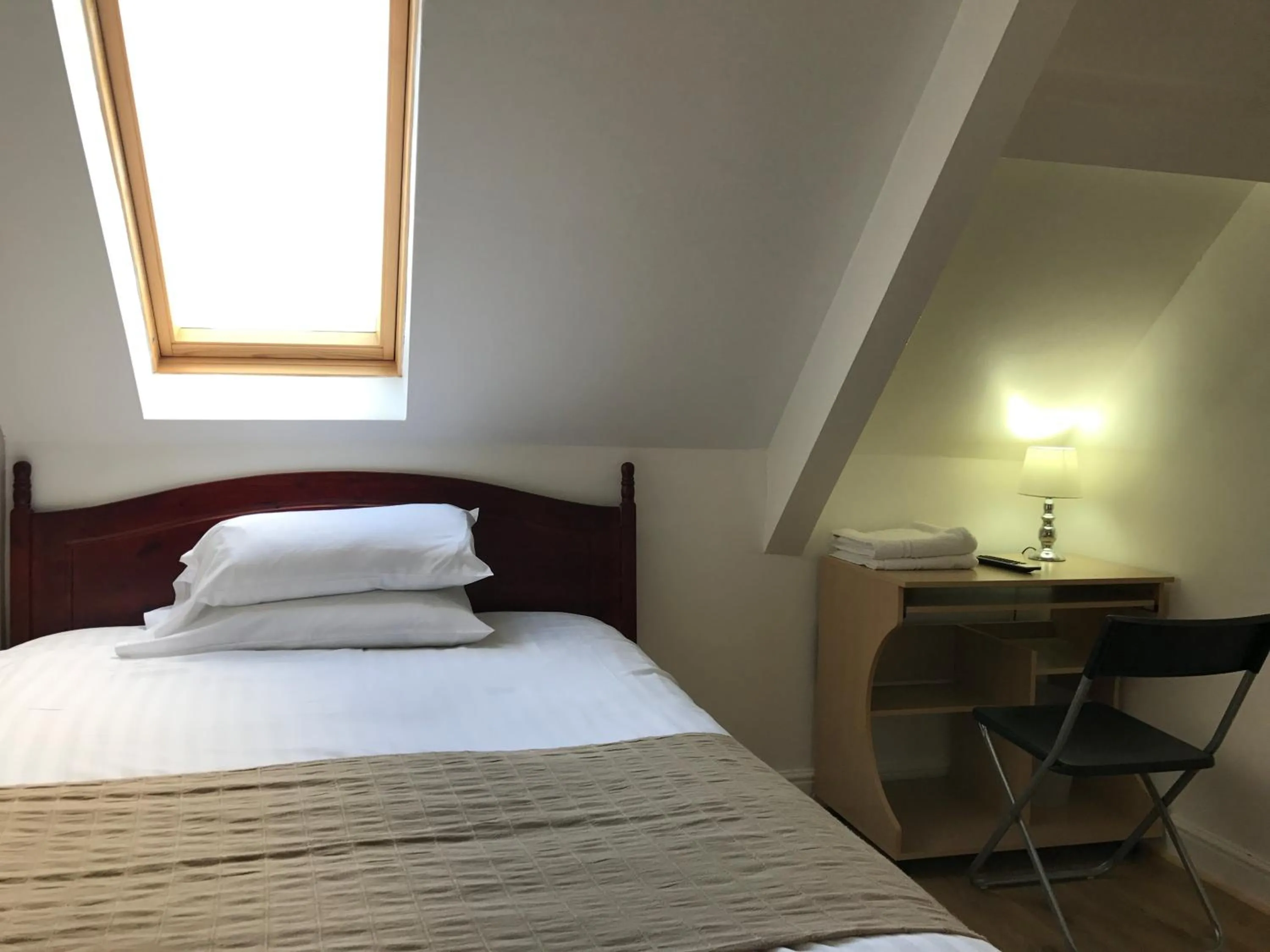 Bed in The Clifton Hotel Newcastle