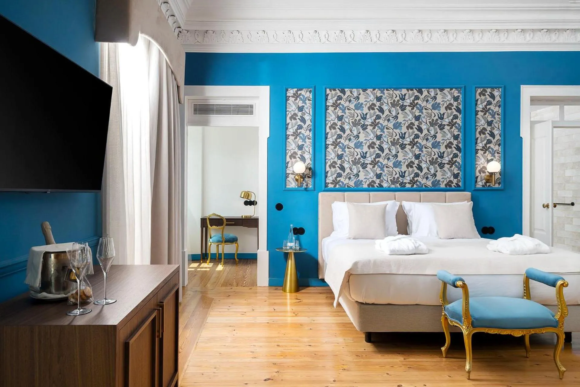 Photo of the whole room, Bed in Água Hotels Lagos Bay
