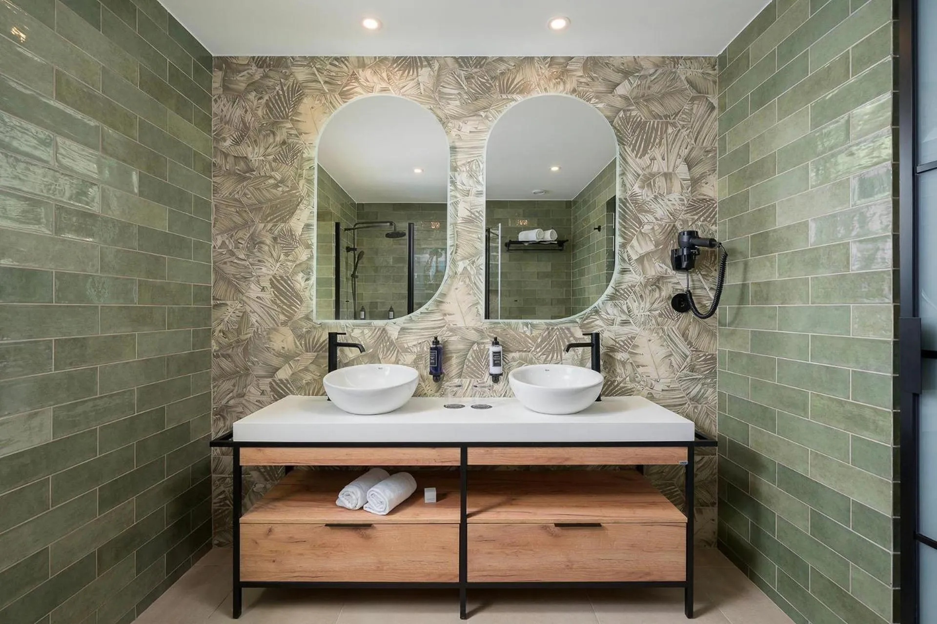 Bathroom in Água Hotels Lagos Bay