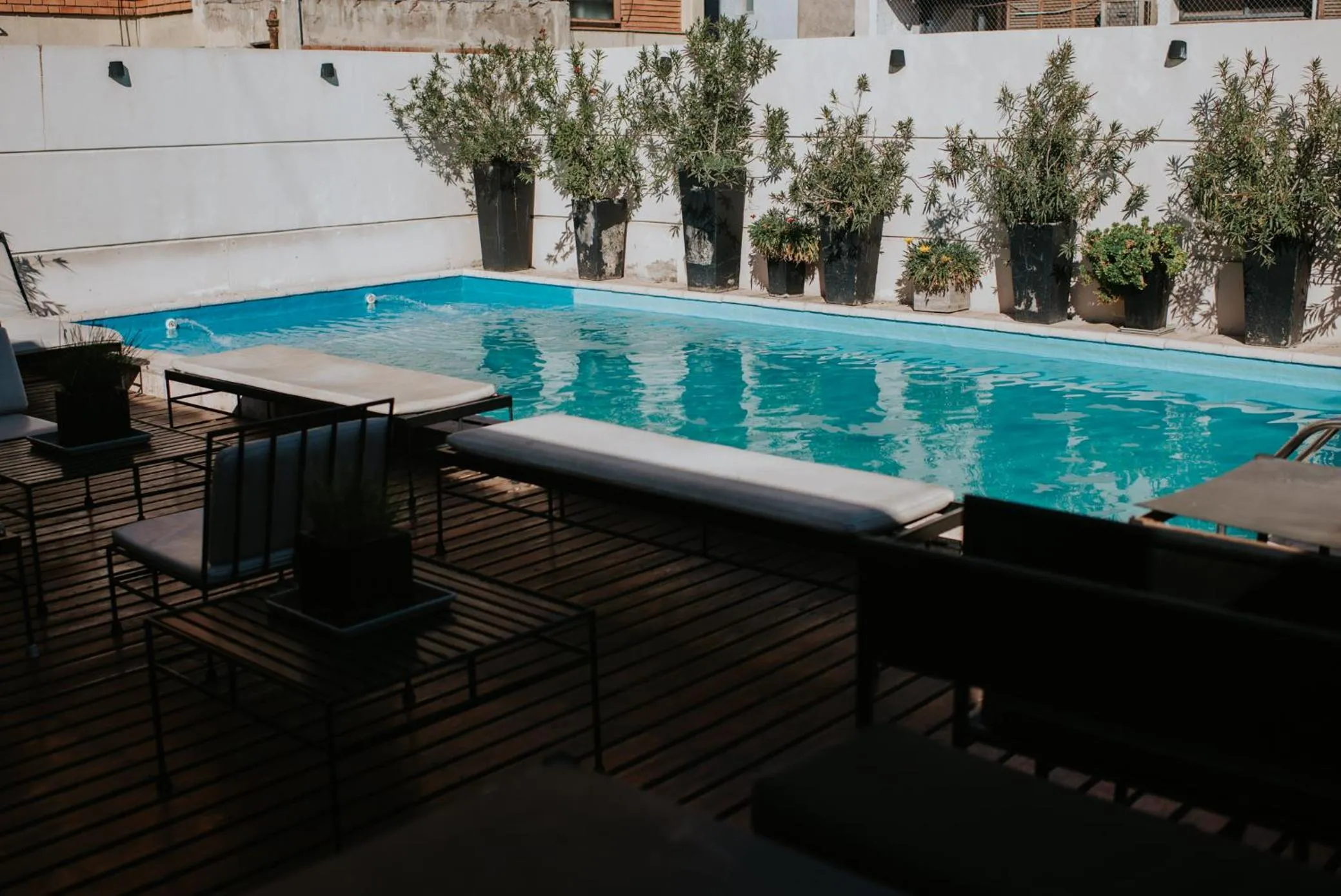 Swimming pool in Premium Tower Suites Mendoza