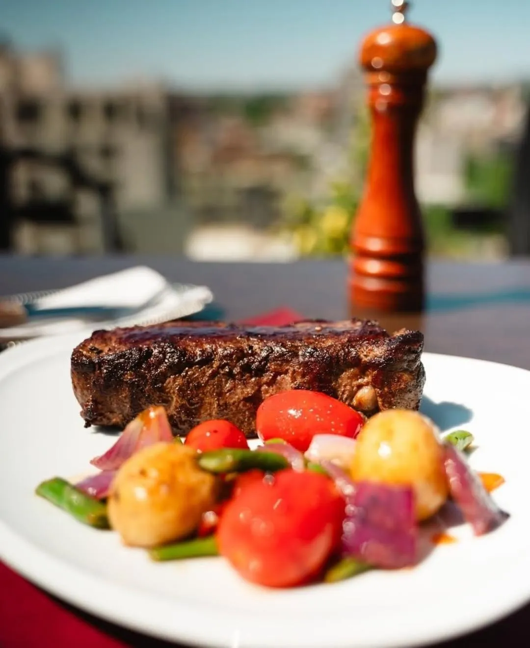 Restaurant/places to eat in Premium Tower Suites Mendoza