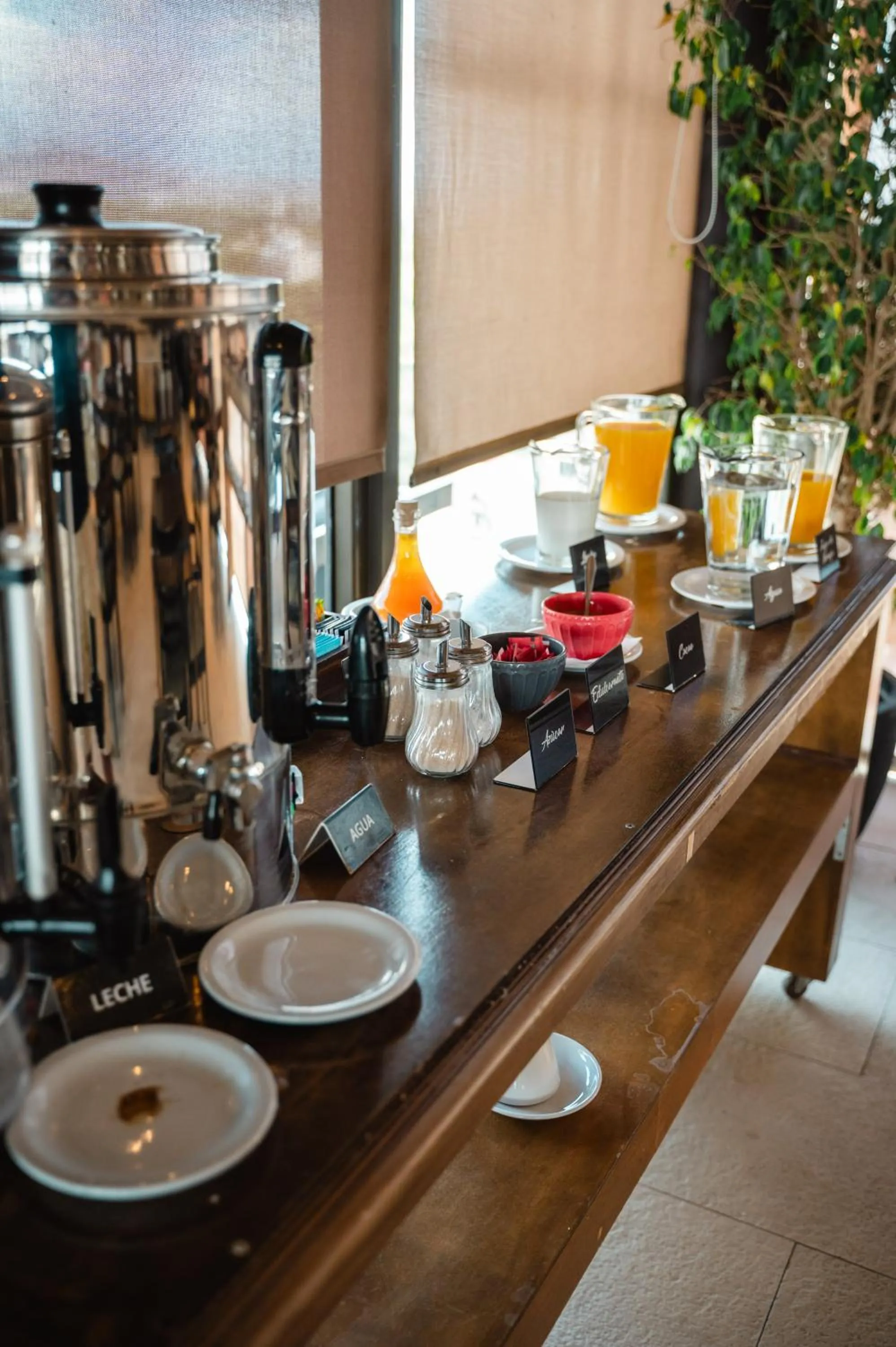 Breakfast in Premium Tower Suites Mendoza