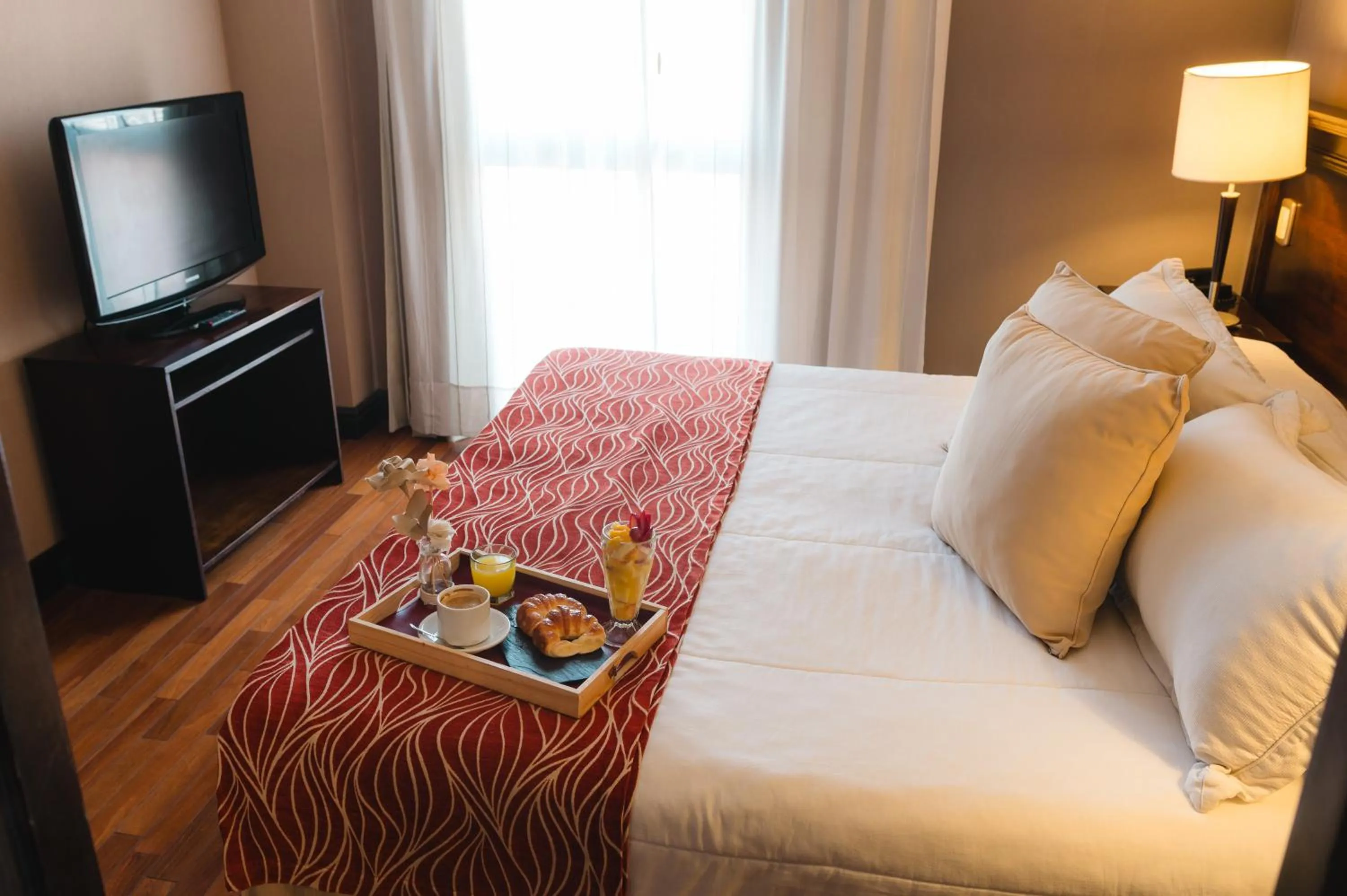 Bedroom, Bed in Premium Tower Suites Mendoza