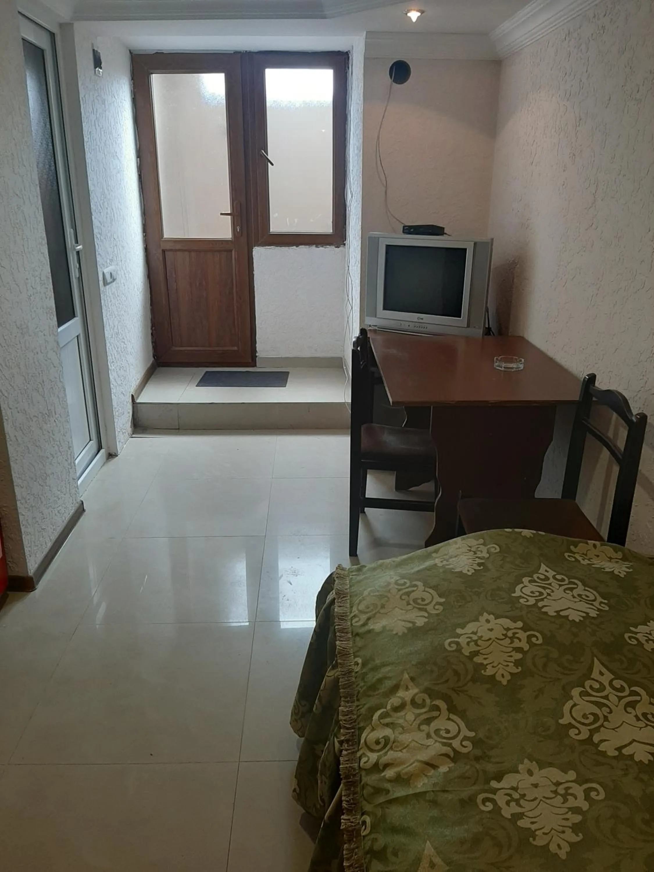 Bed in NarVar Hotel