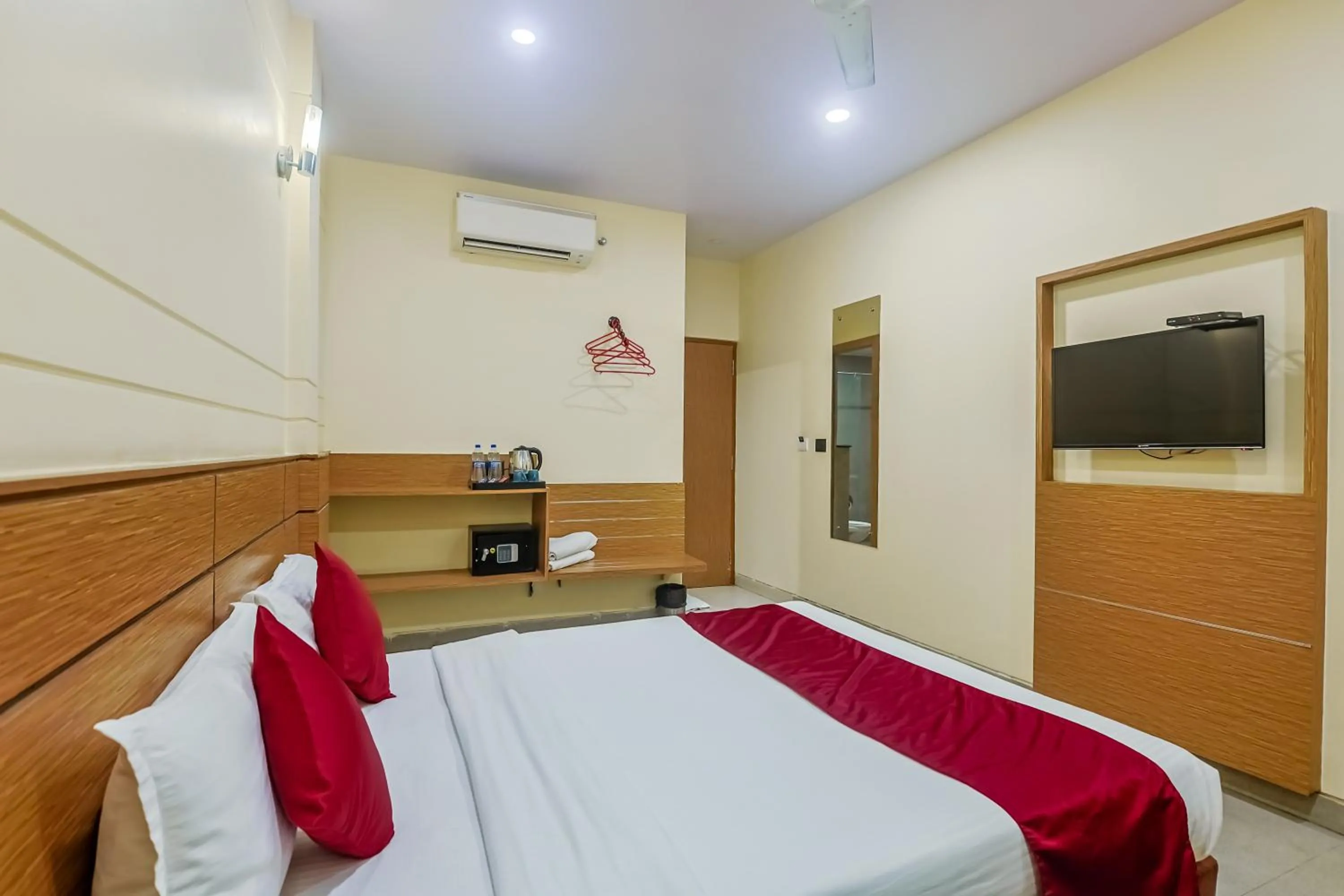 Bedroom, Bed in Max Hotels Prayagraj