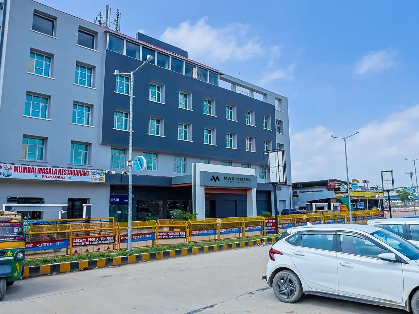 Facade/entrance in Max Hotels Prayagraj Facade/entrance in Max Hotels Prayagraj