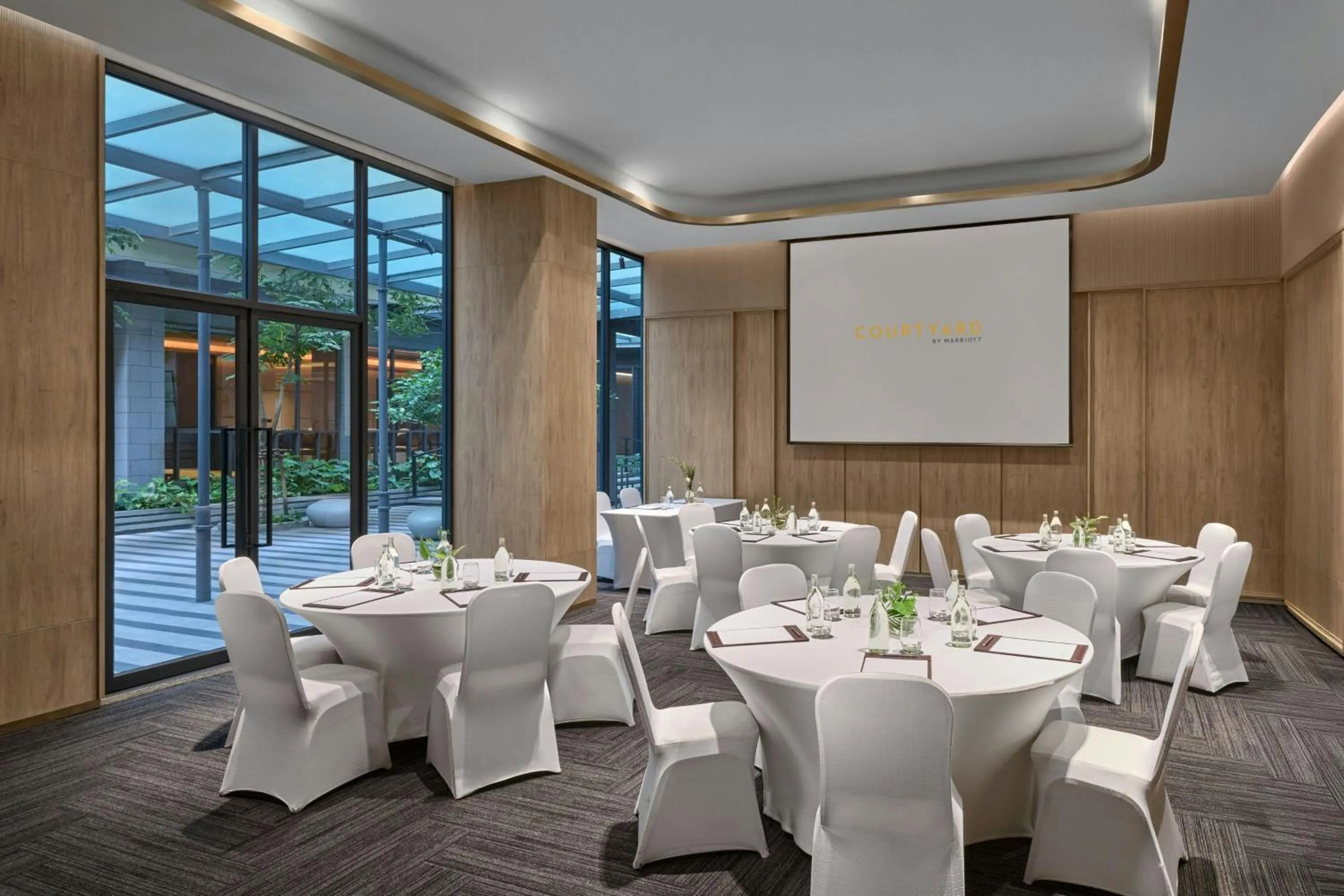 Meeting/conference room in Courtyard by Marriott Bangkok Sukhumvit 20