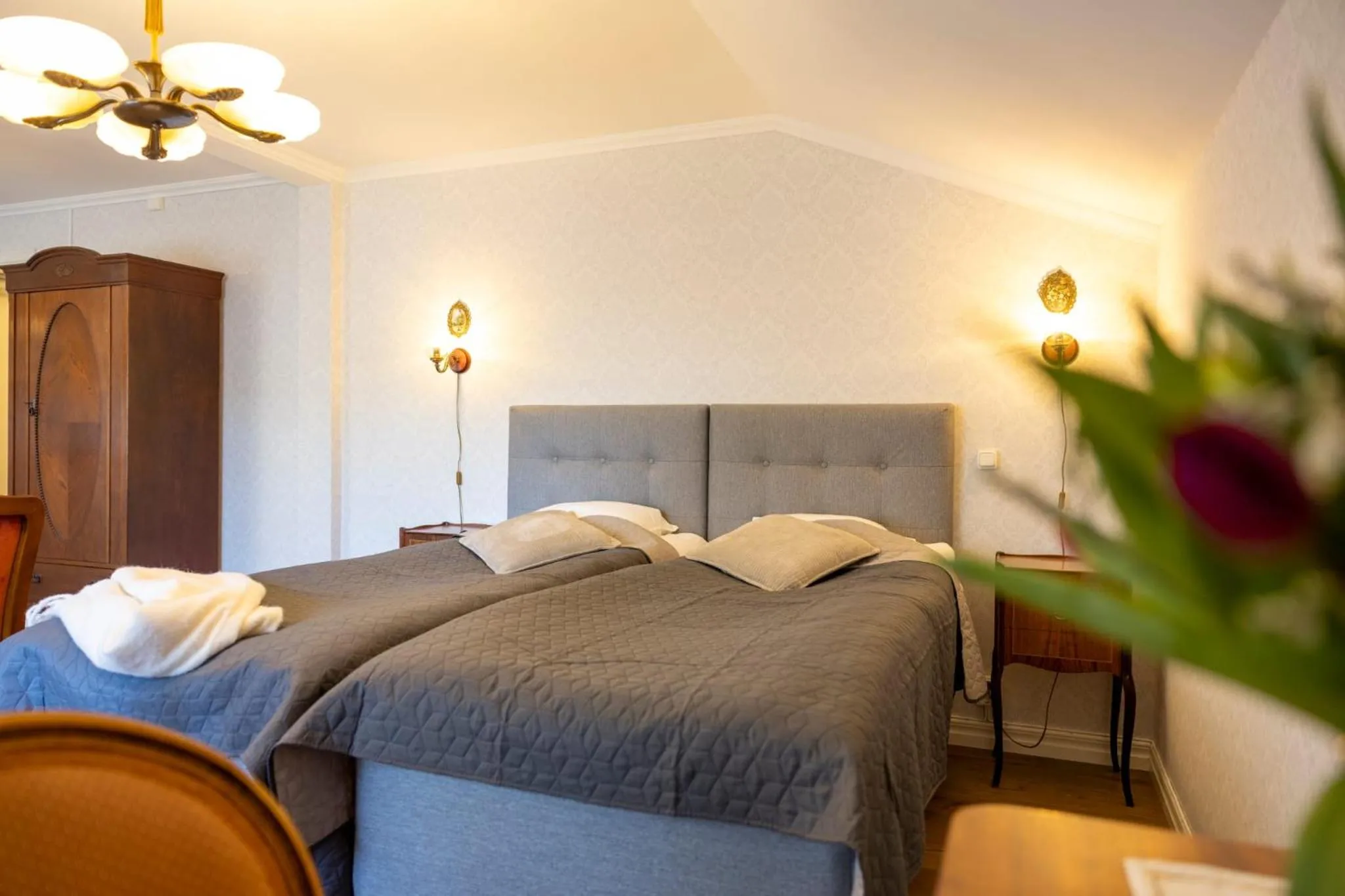 Bed in Laxå Herrgårdshotellet