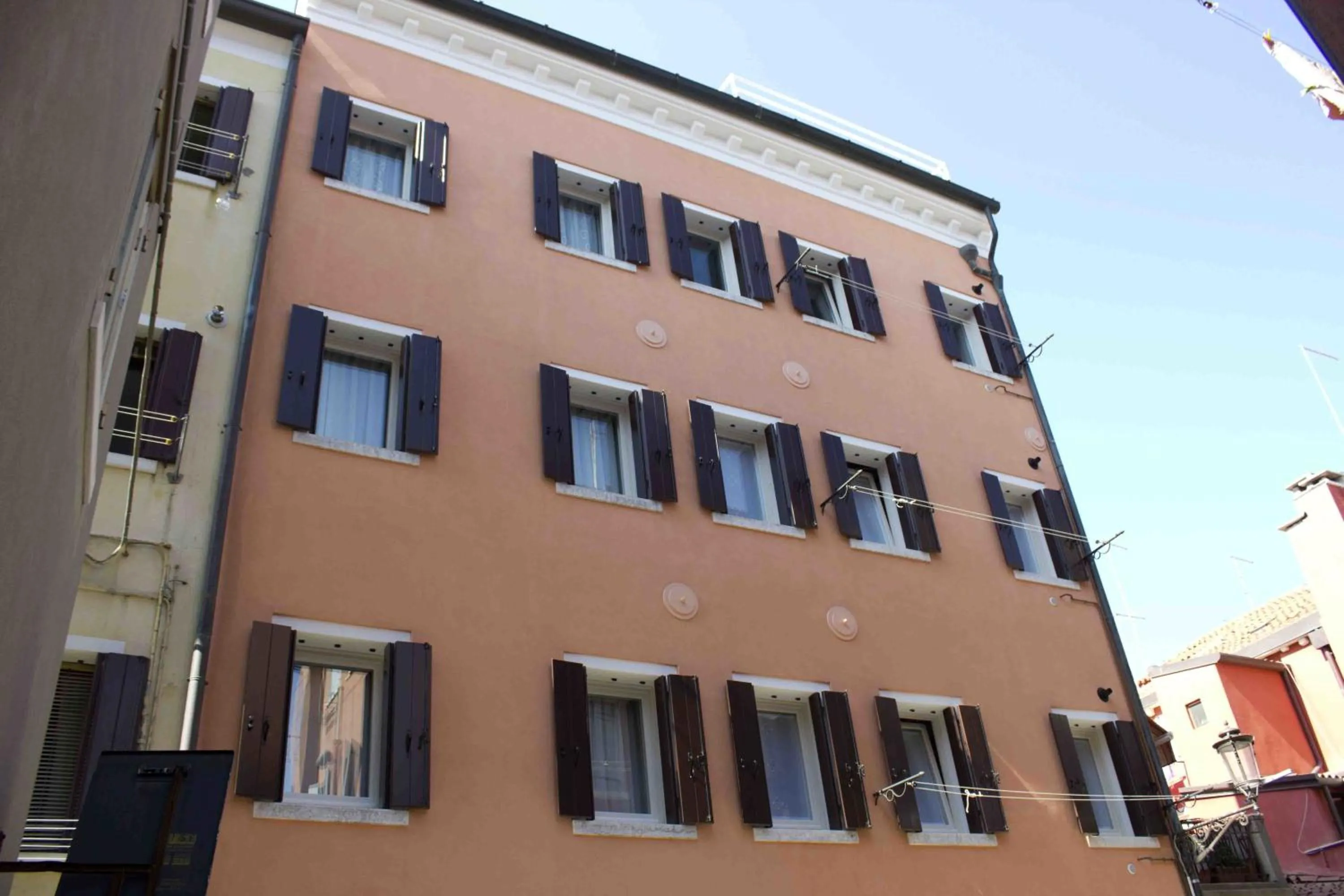 Facade/entrance in Casa Padoan