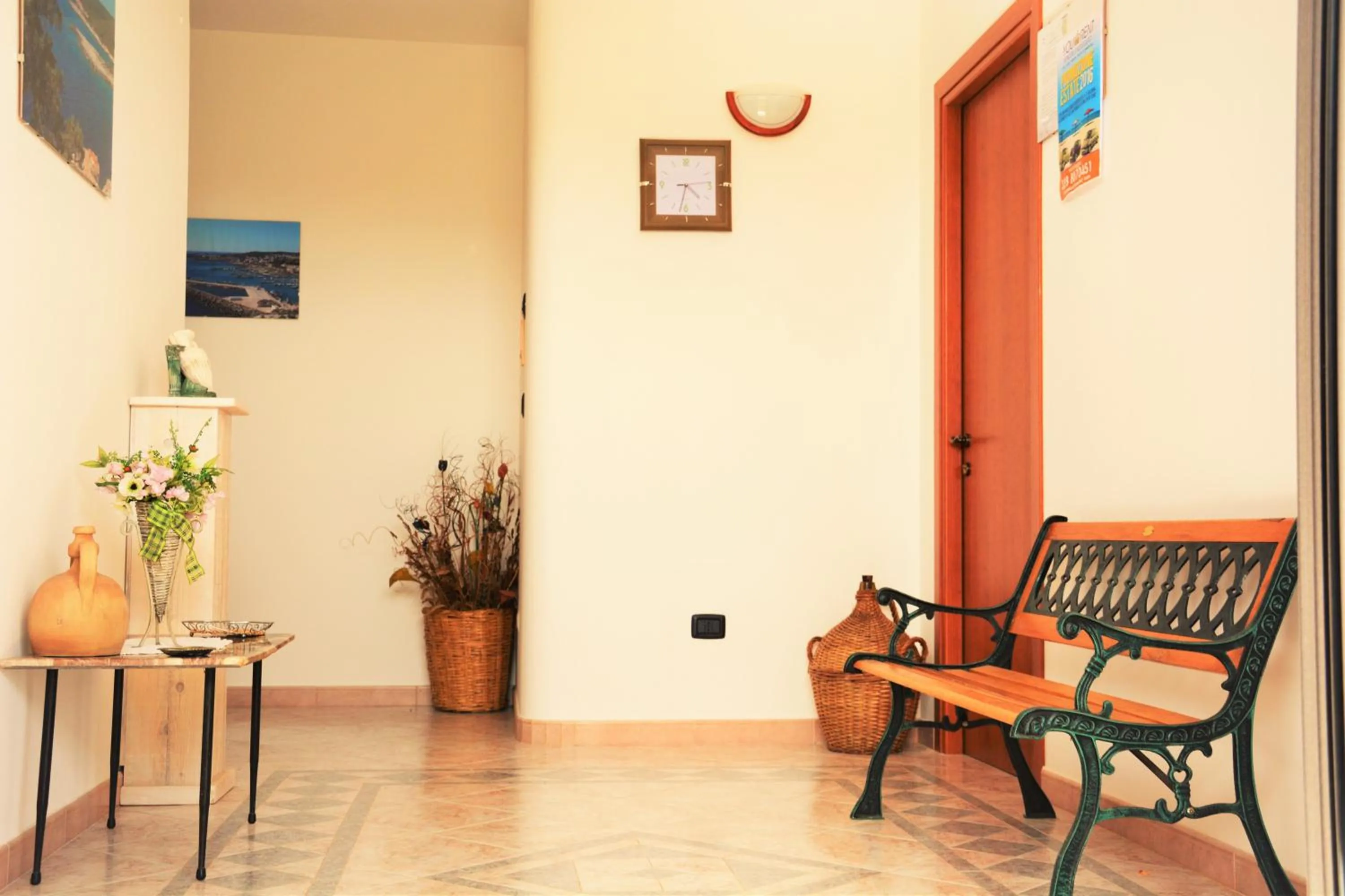 Lobby or reception in Salenterra B&B (Salento)