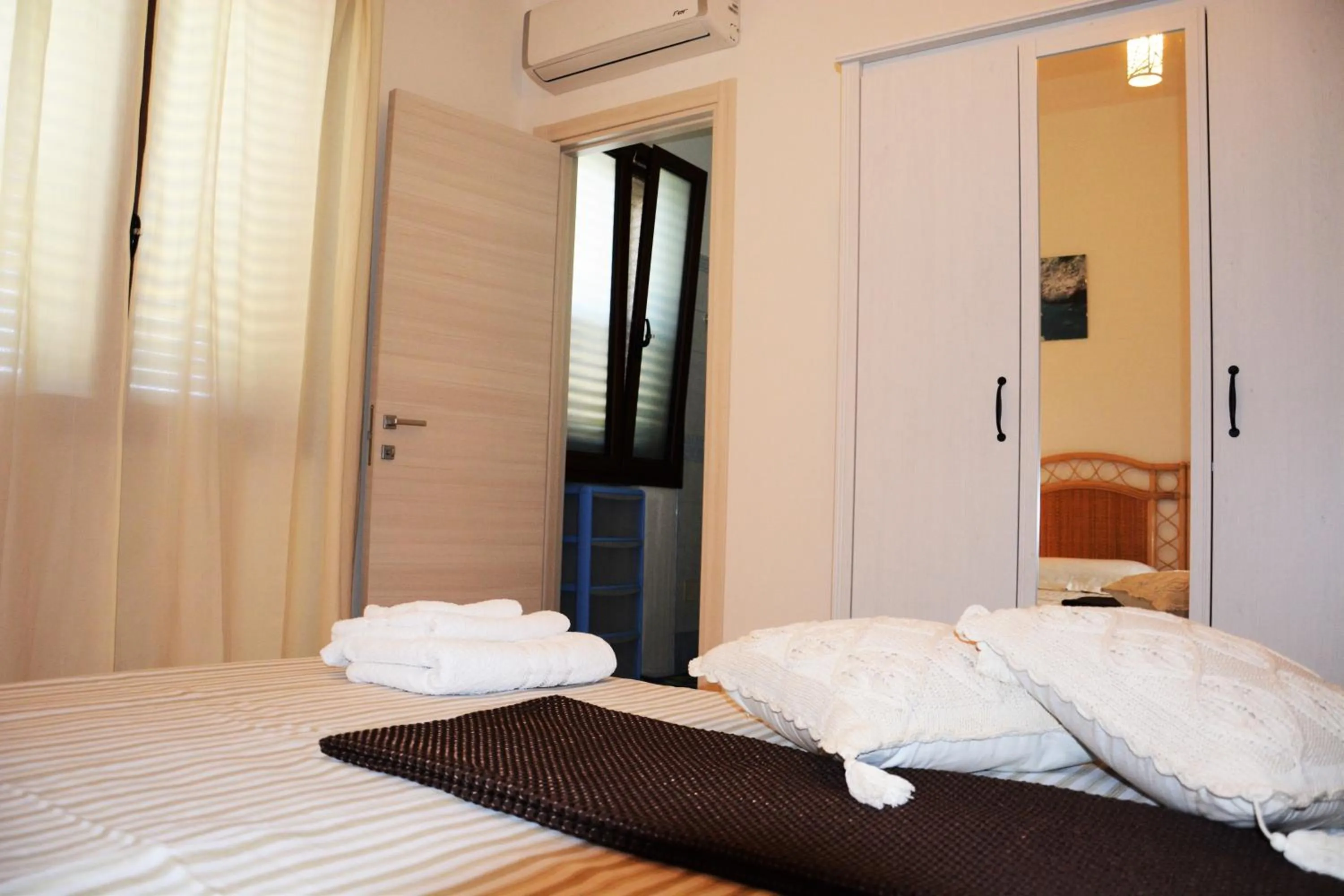 Bedroom, Bed in Salenterra B&B (Salento)