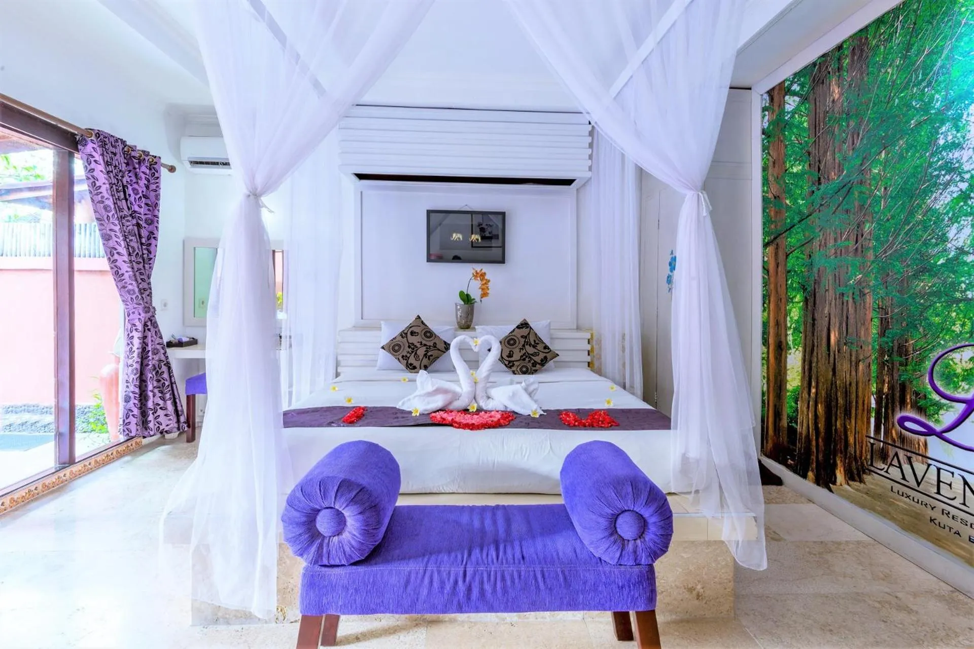 Bed in Private Pool Villas Kuta Bali