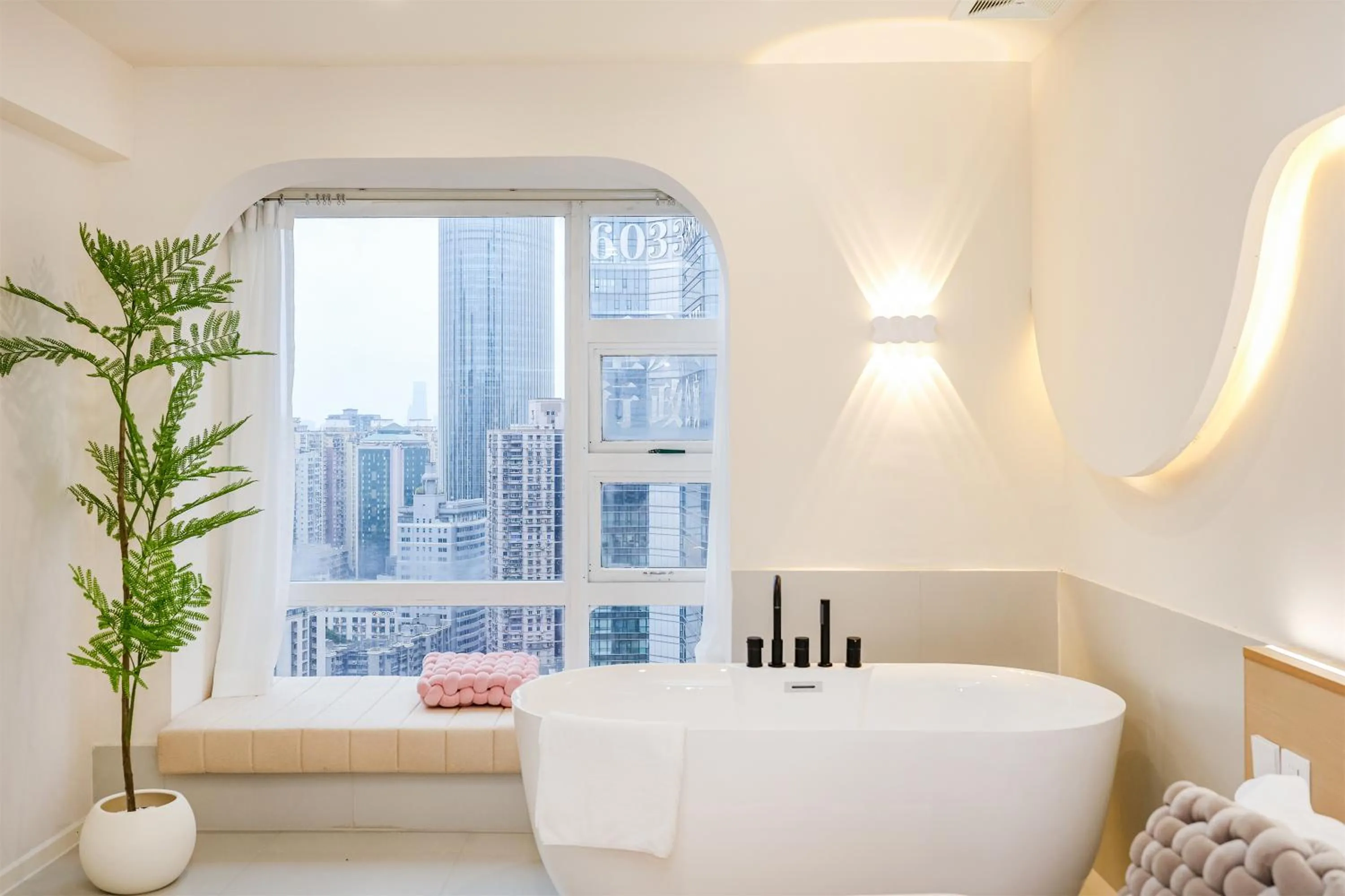 Baihong Sky View Studio with Deep Soak Tub - Jiefangbei Center